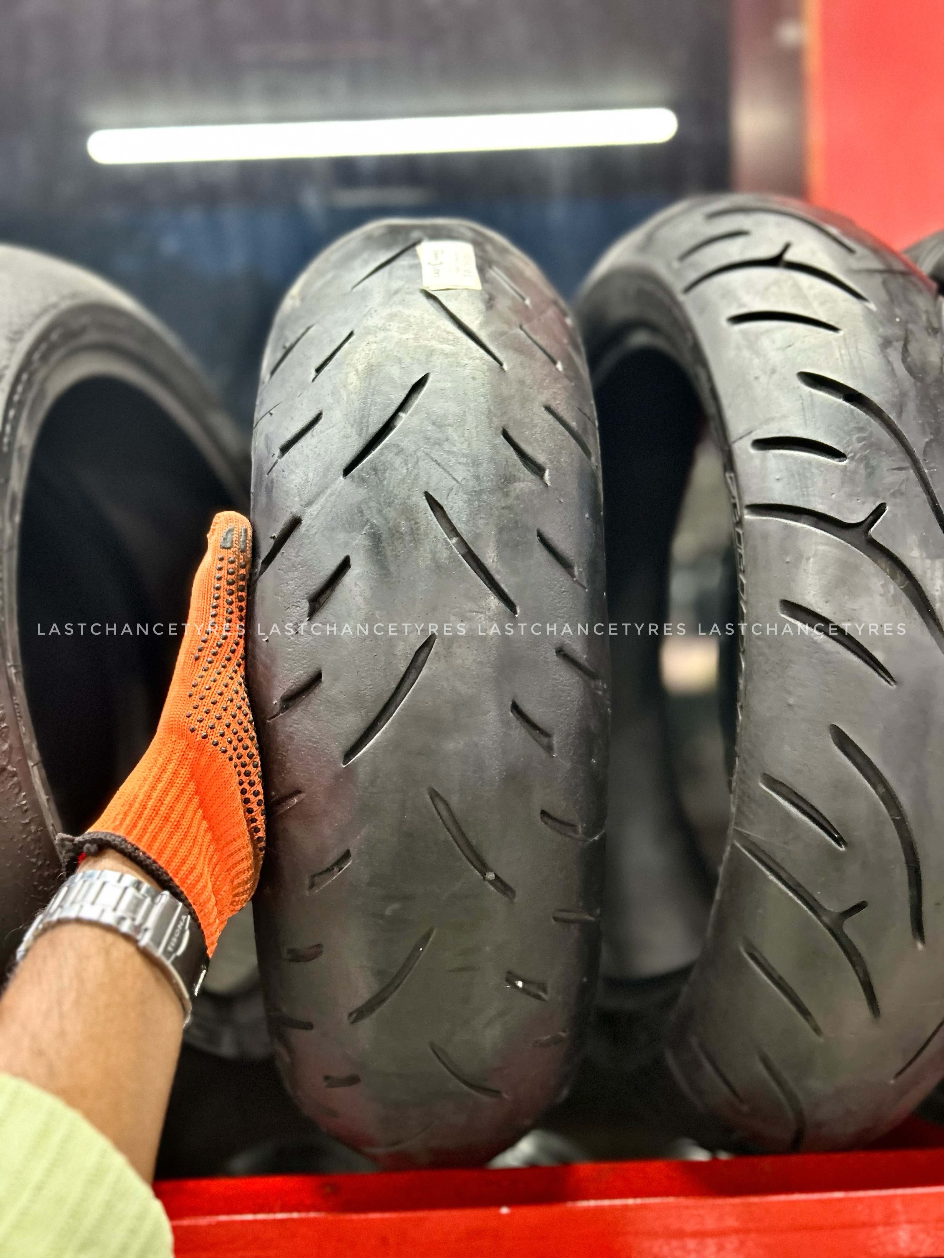 Tyre size 160 SIZE 