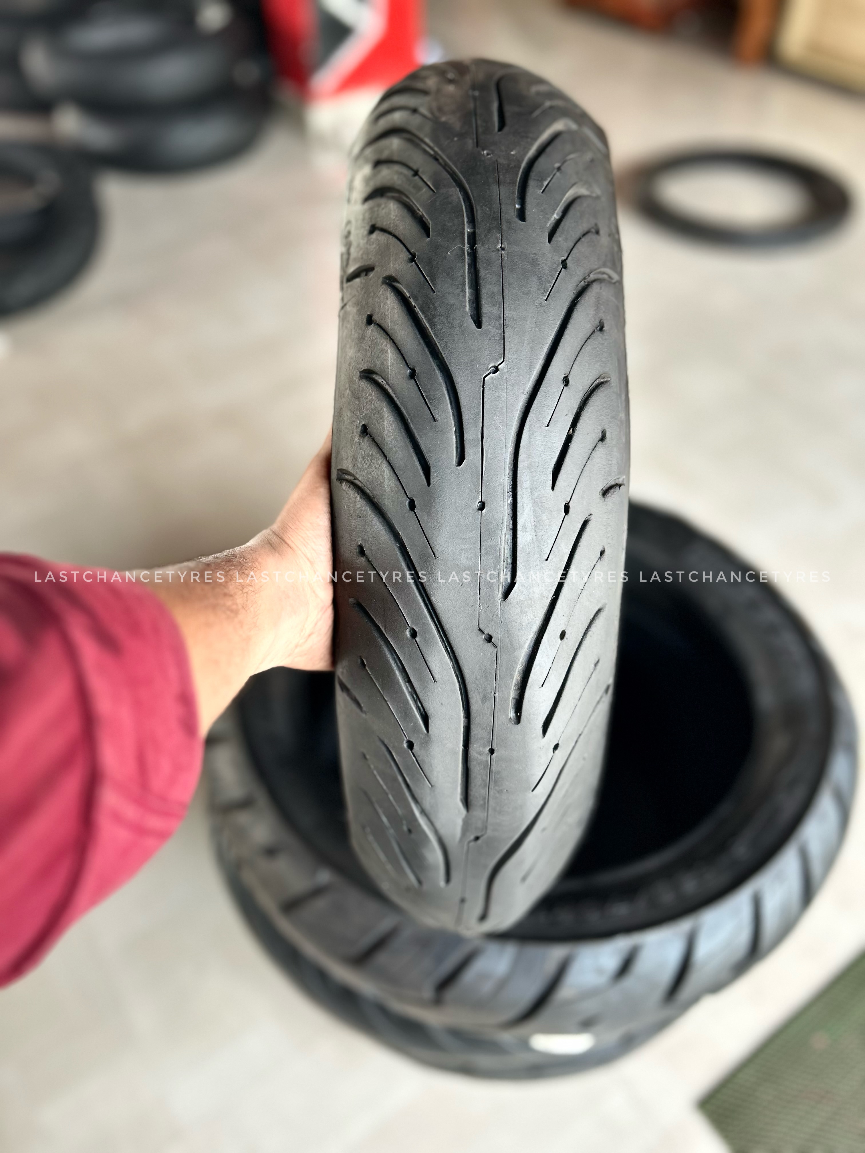 Tyre size 160 SIZE 