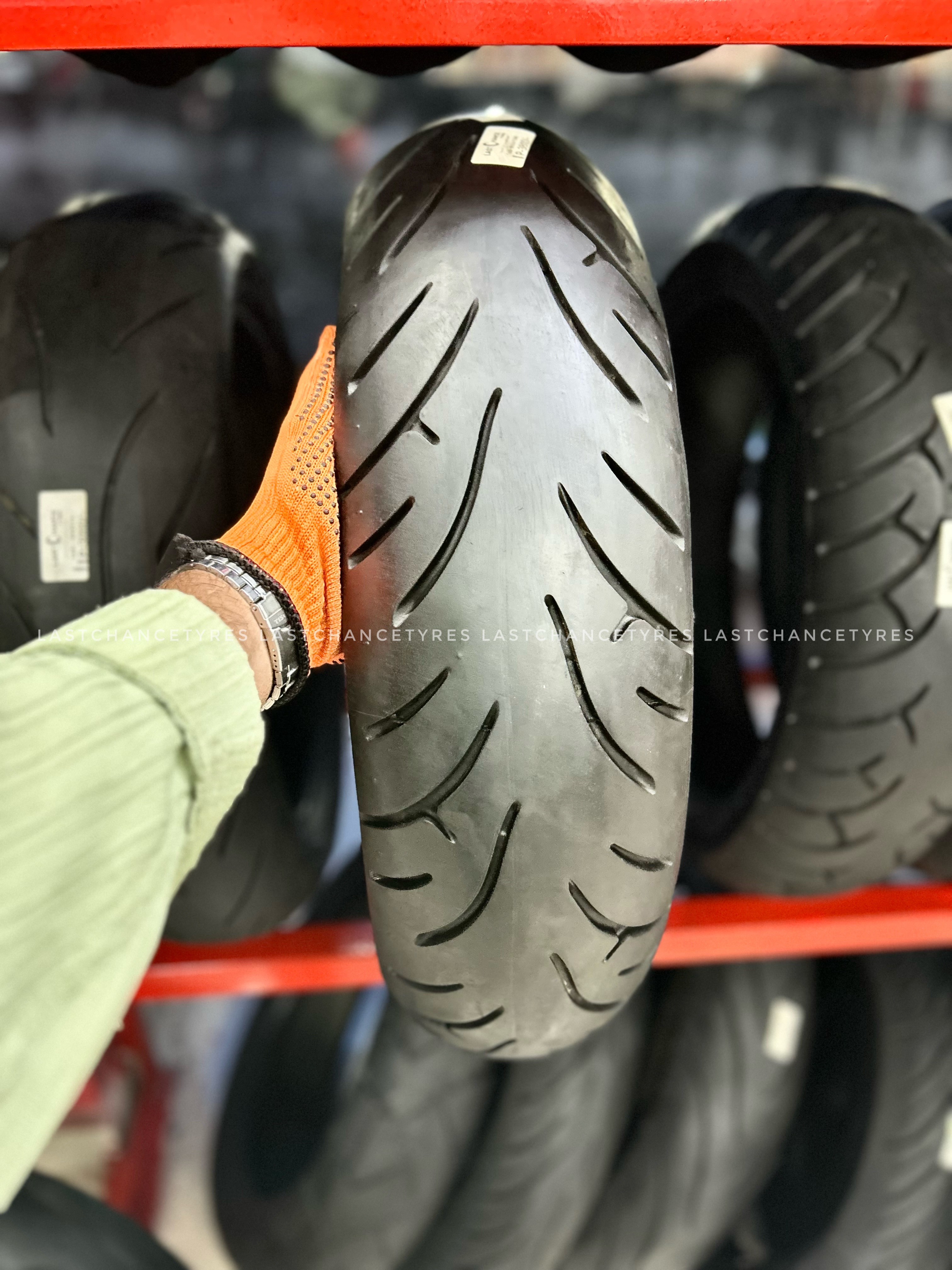 Tyre size 160 SIZE 