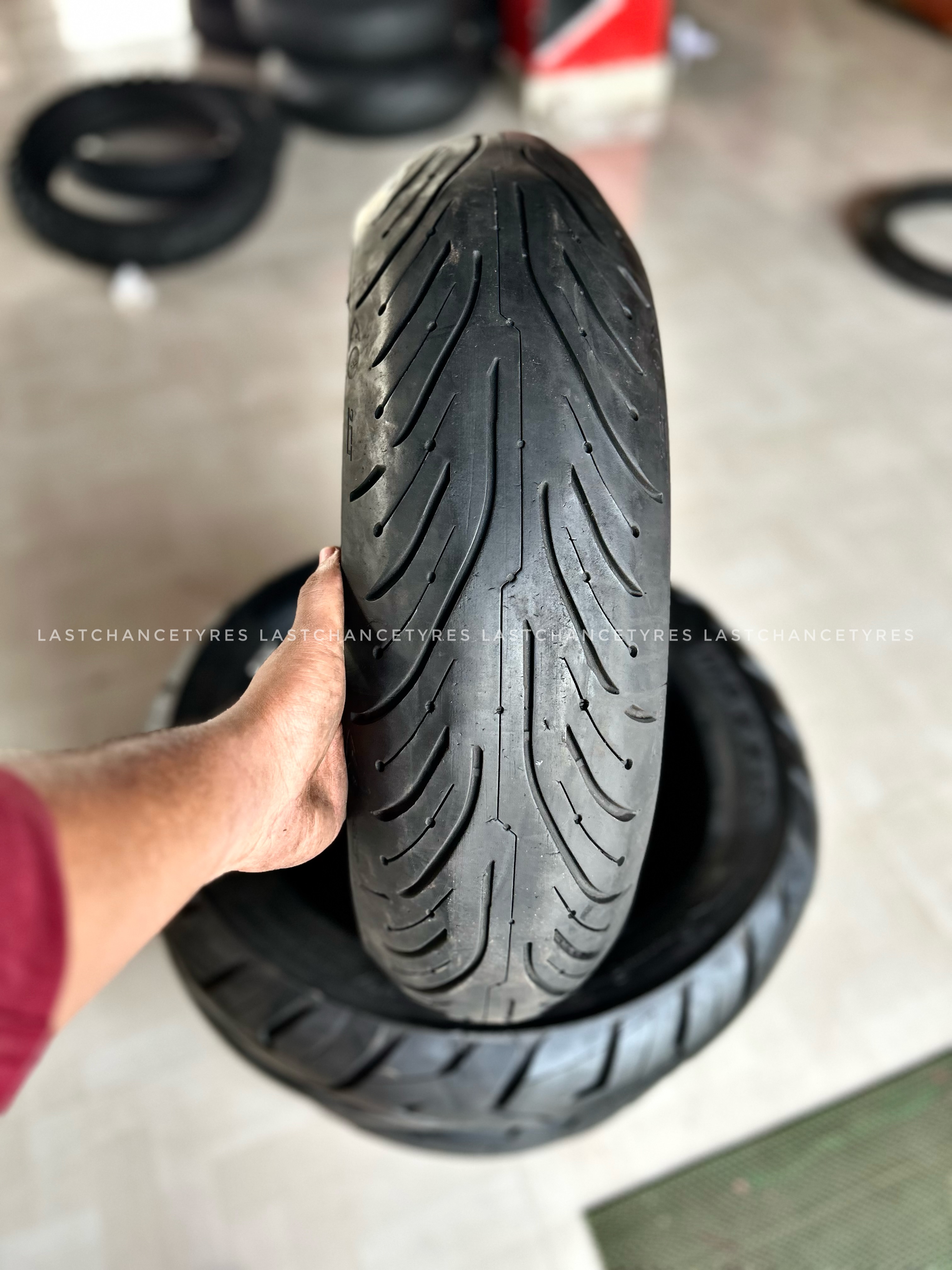Tyre size 160 SIZE 