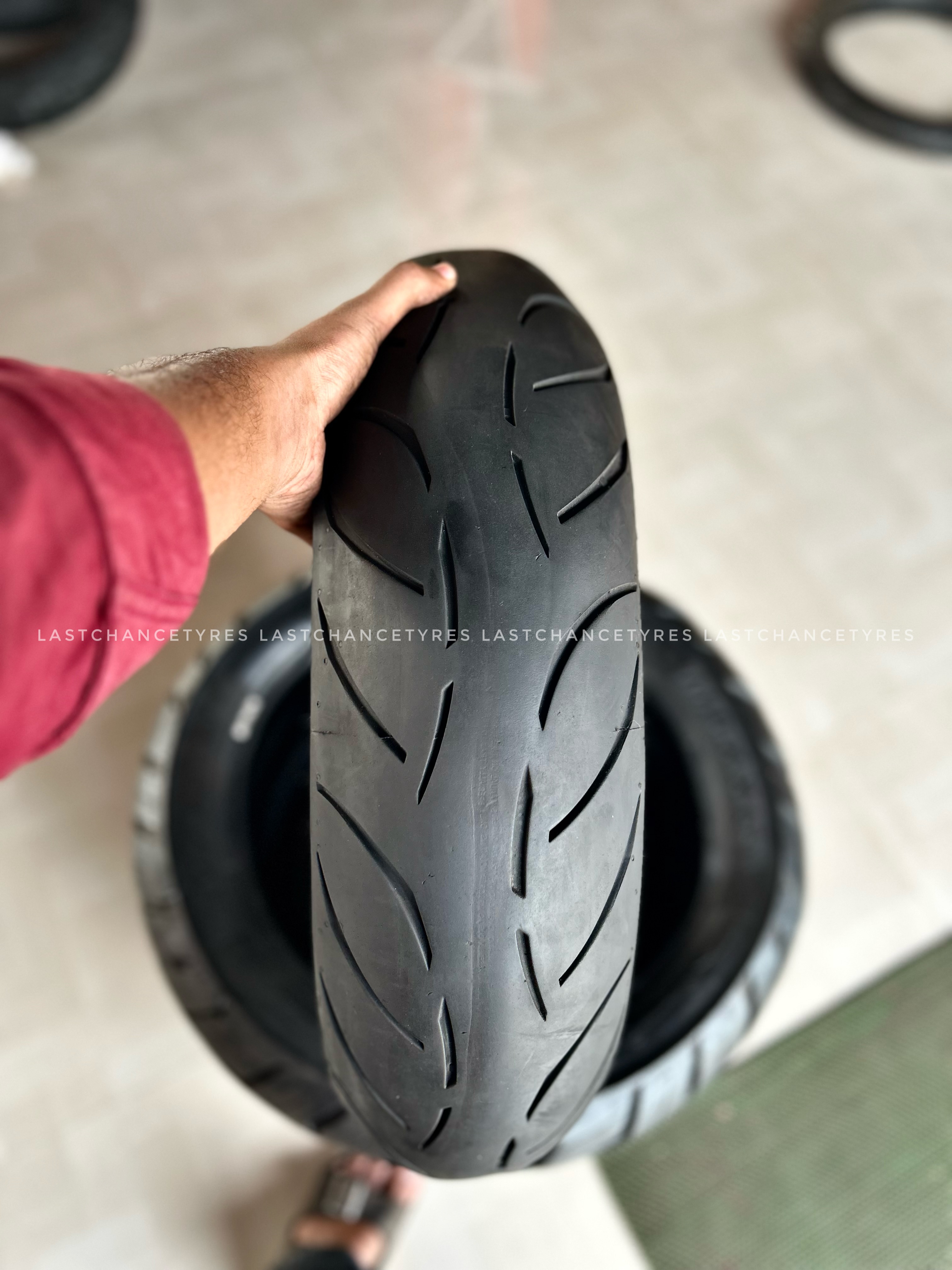 Tyre size 160 SIZE 
