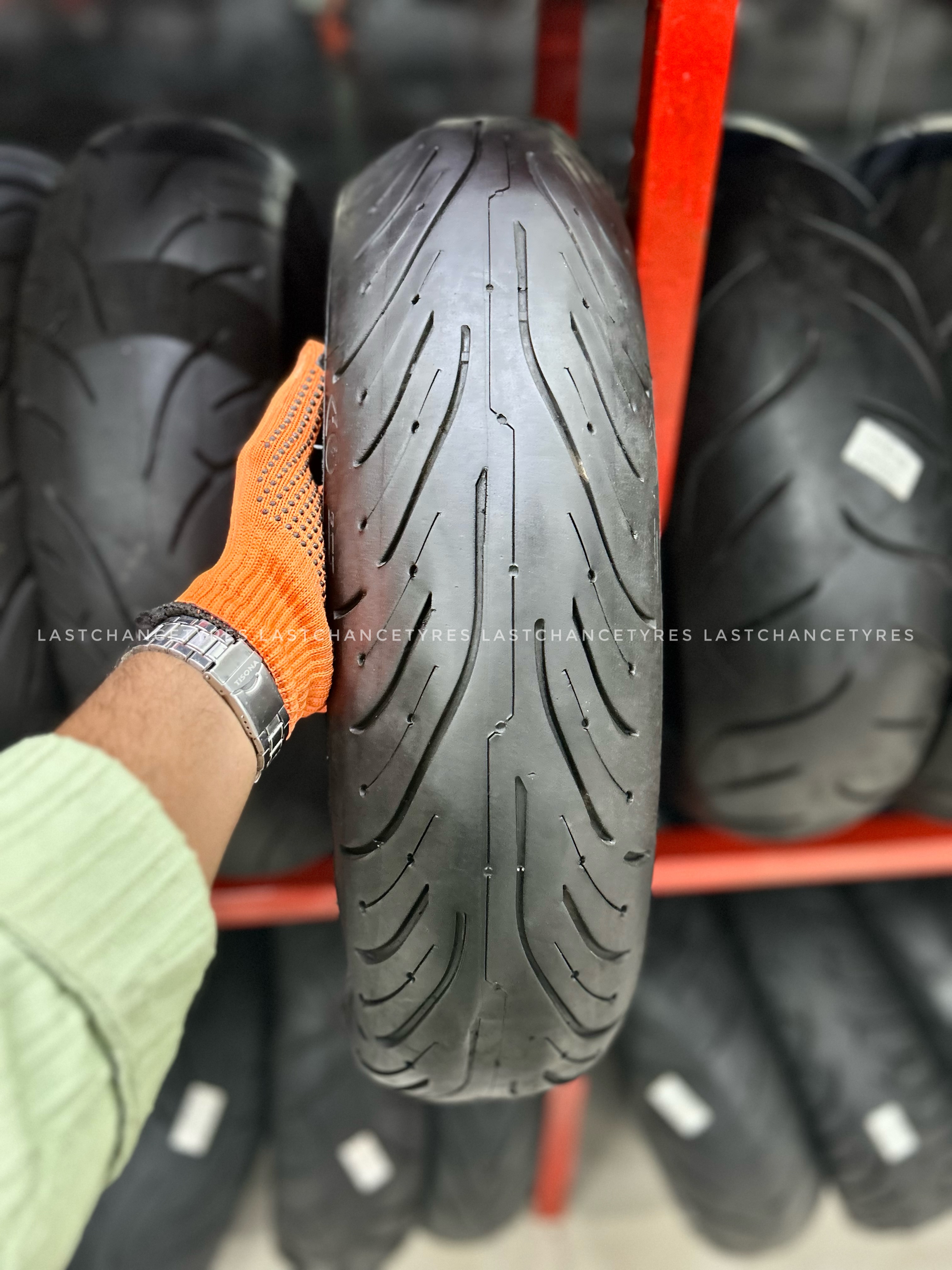Tyre size 160 SIZE 