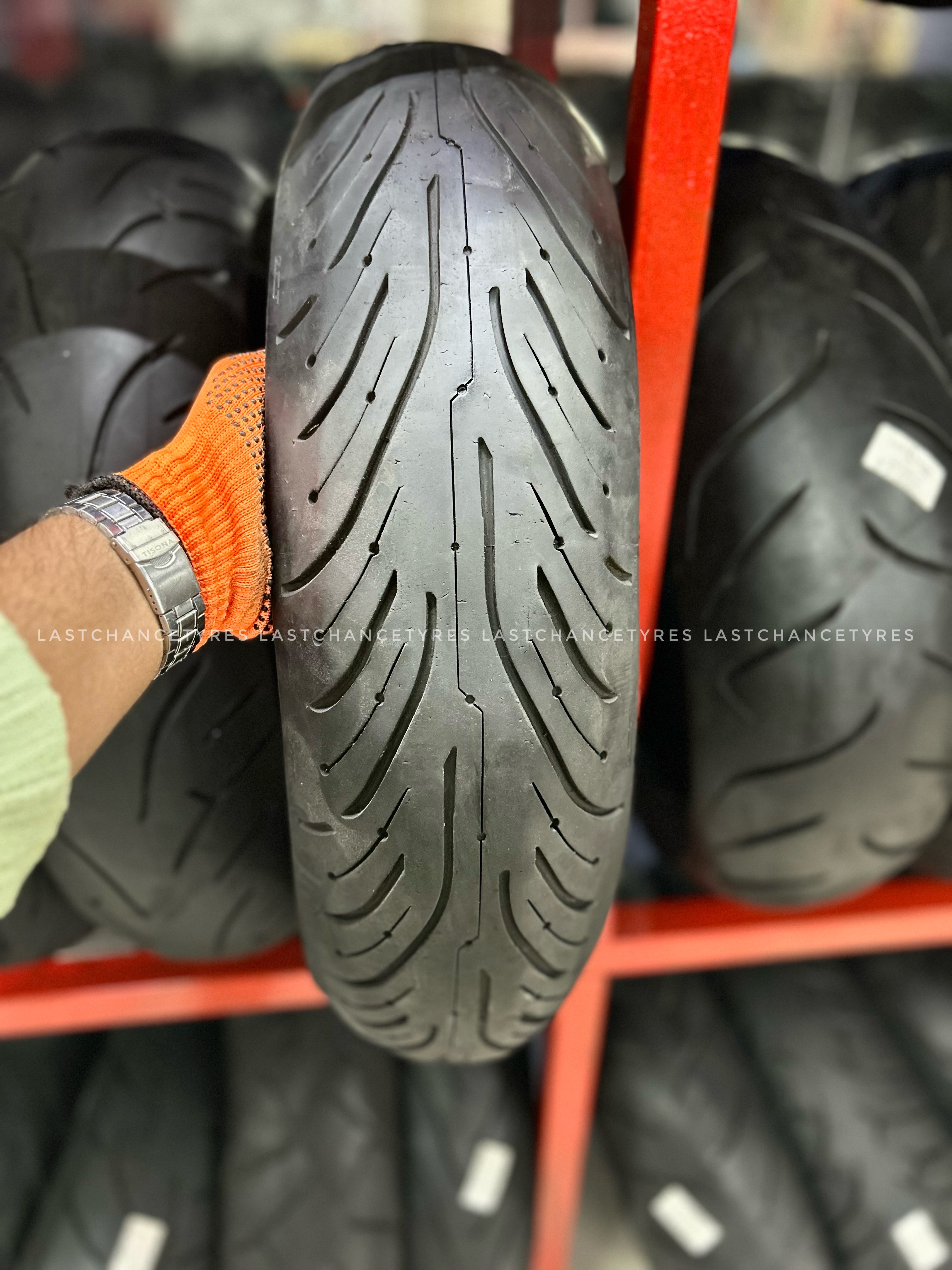 Tyre size 160 SIZE 