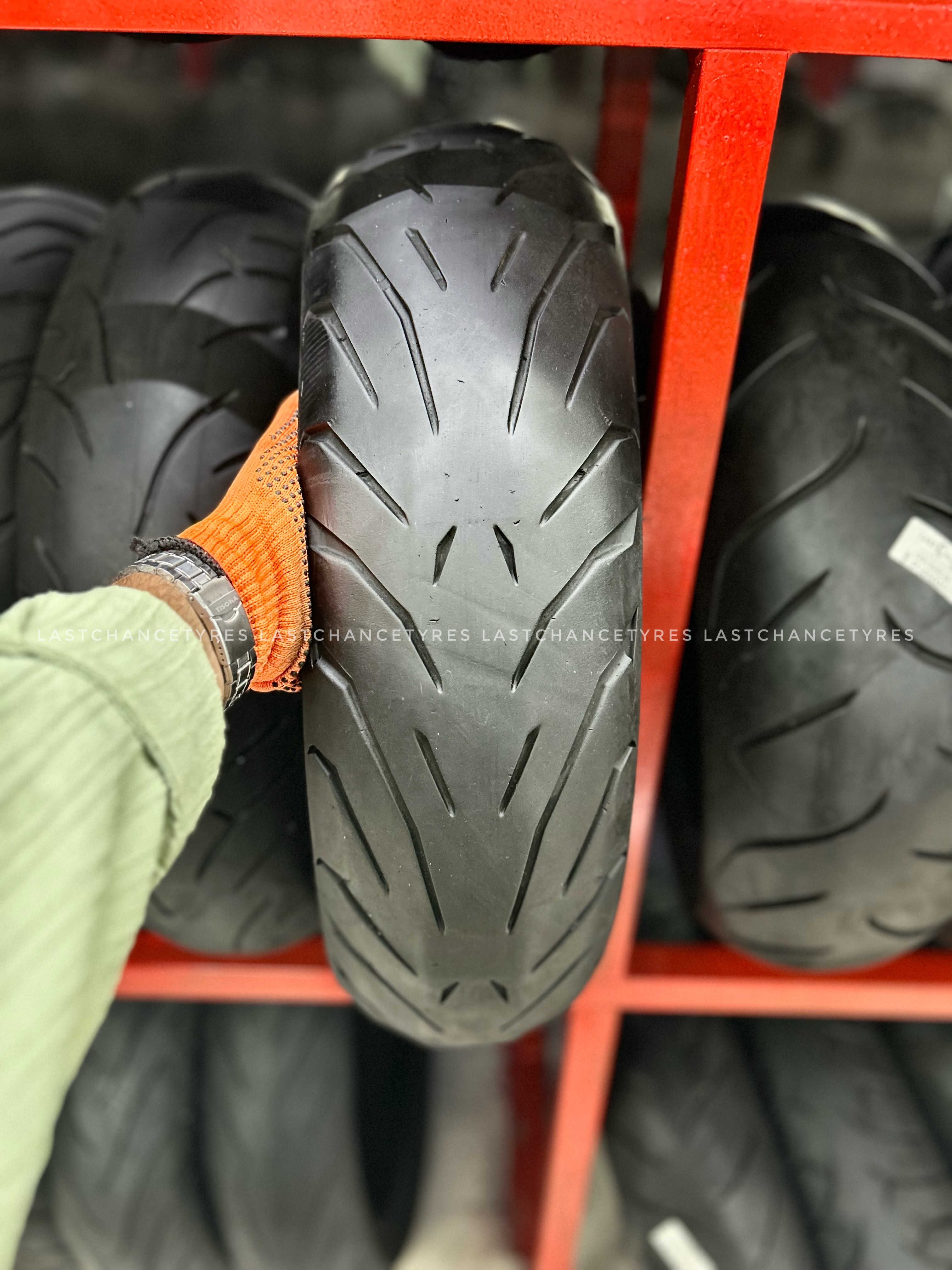 Tyre size 160 SIZE 