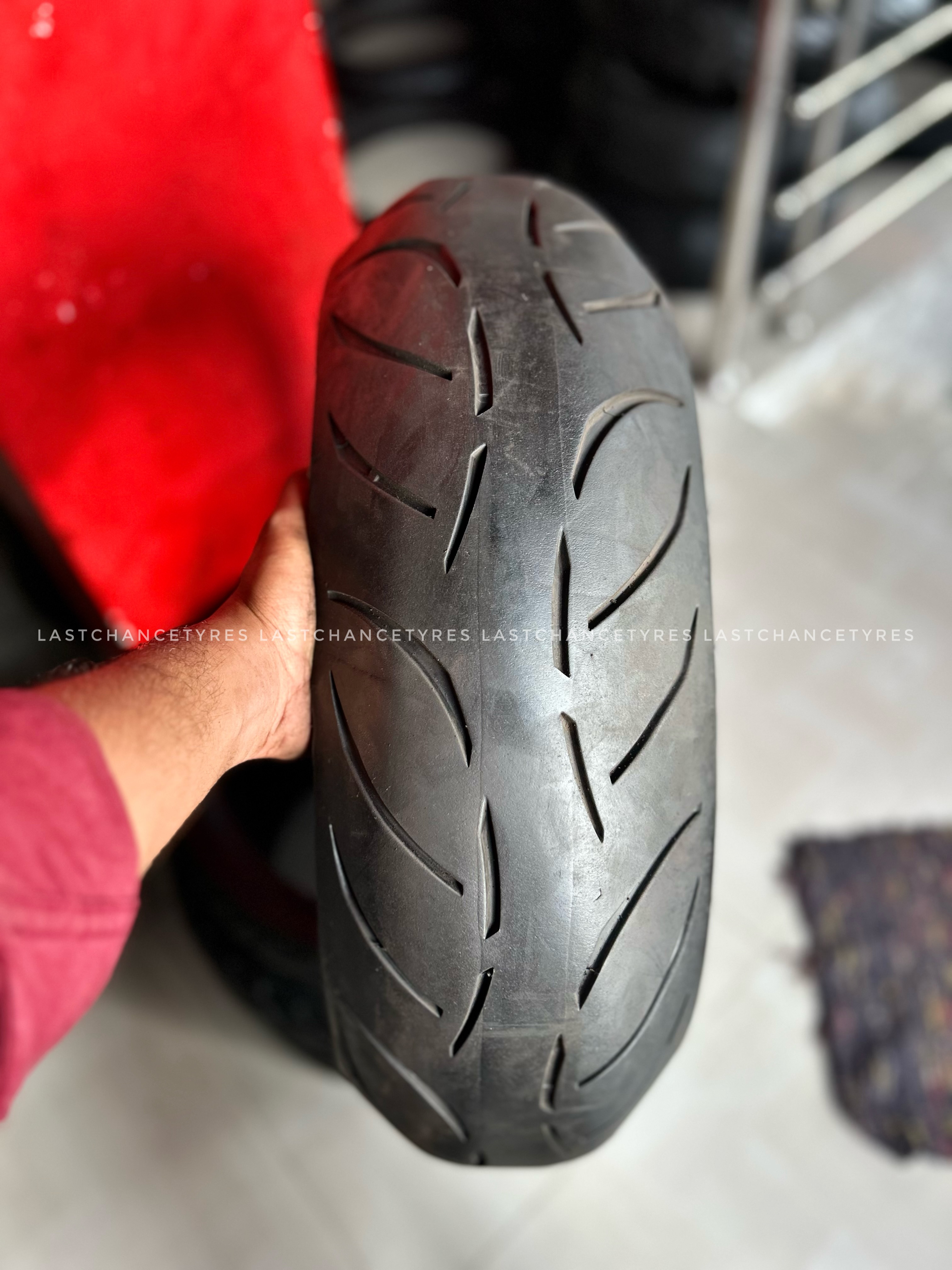 Tyre size 180 SIZE 