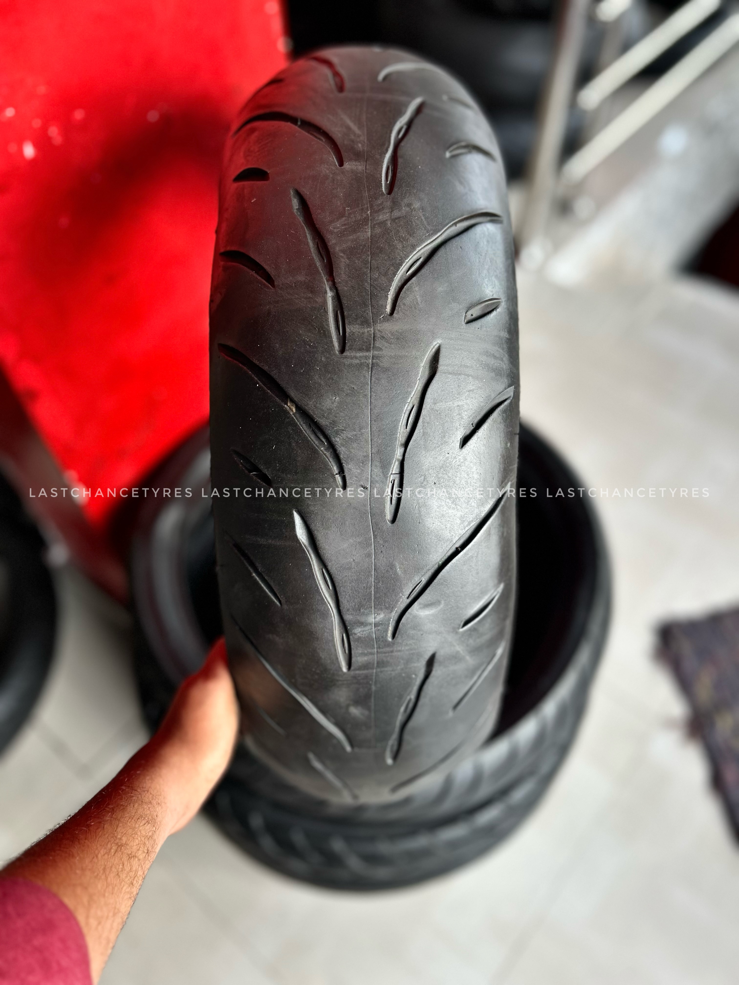 Tyre size 180 SIZE 