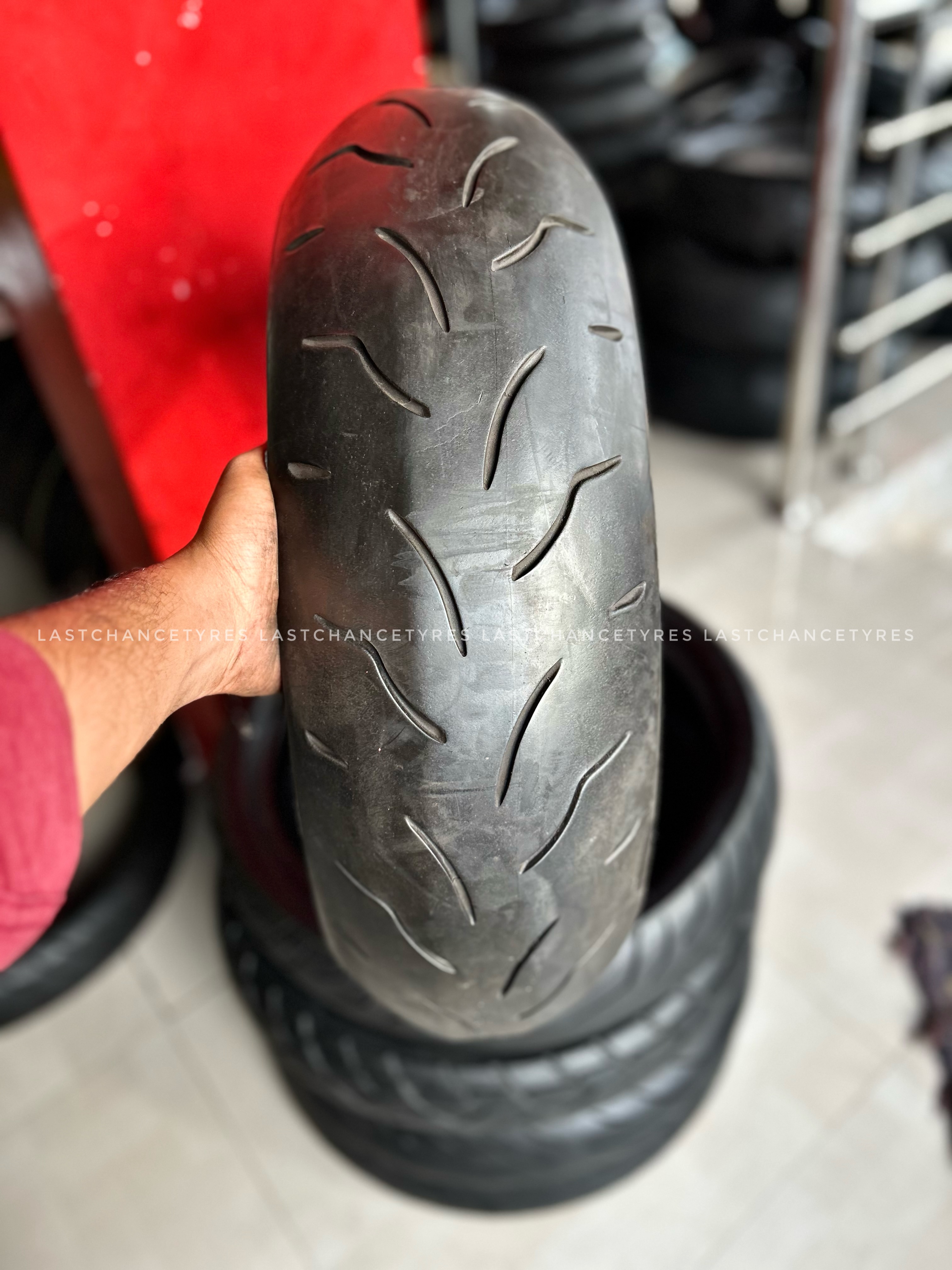 Tyre size 180 SIZE 