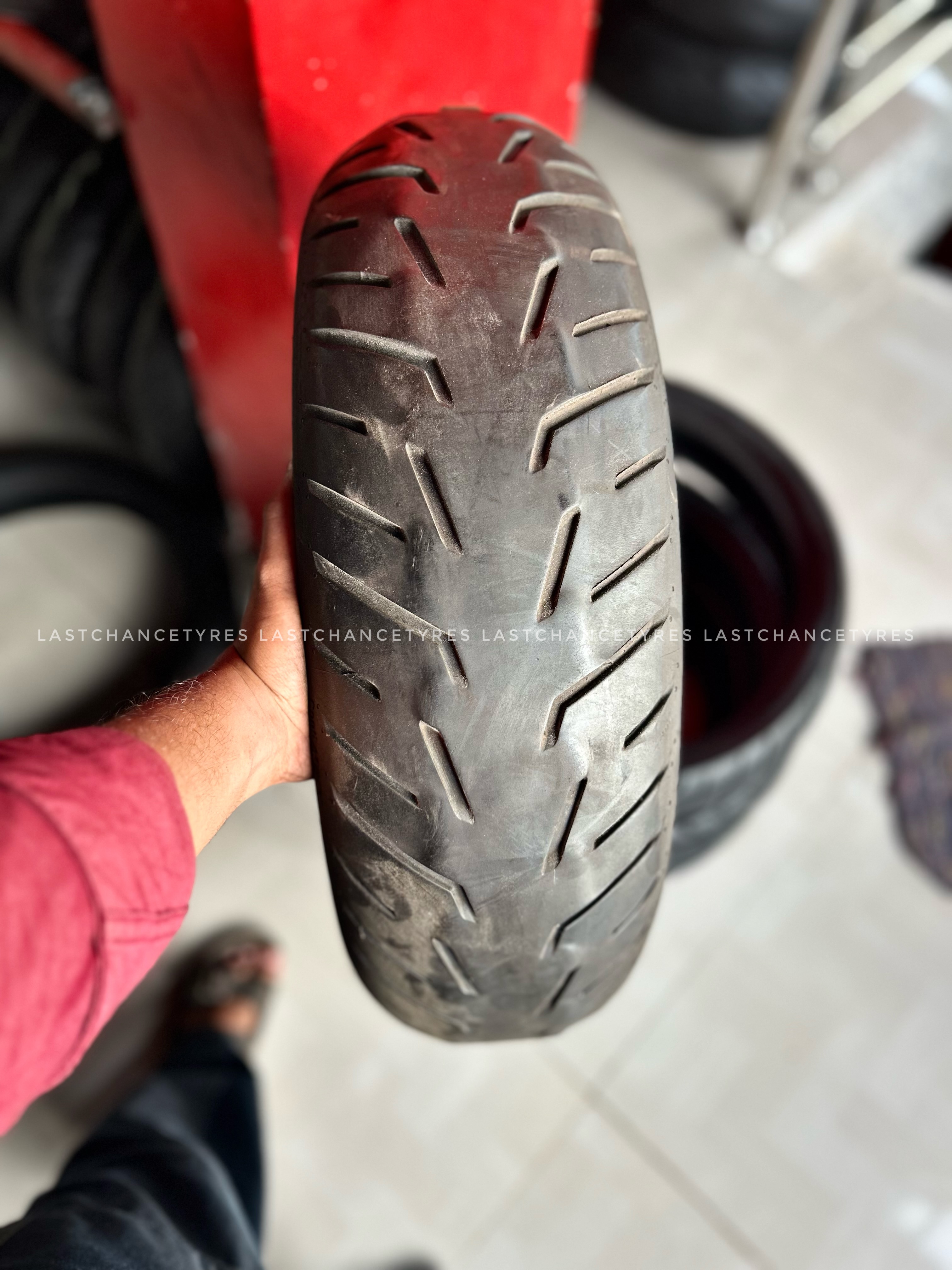 Tyre size 180 SIZE 