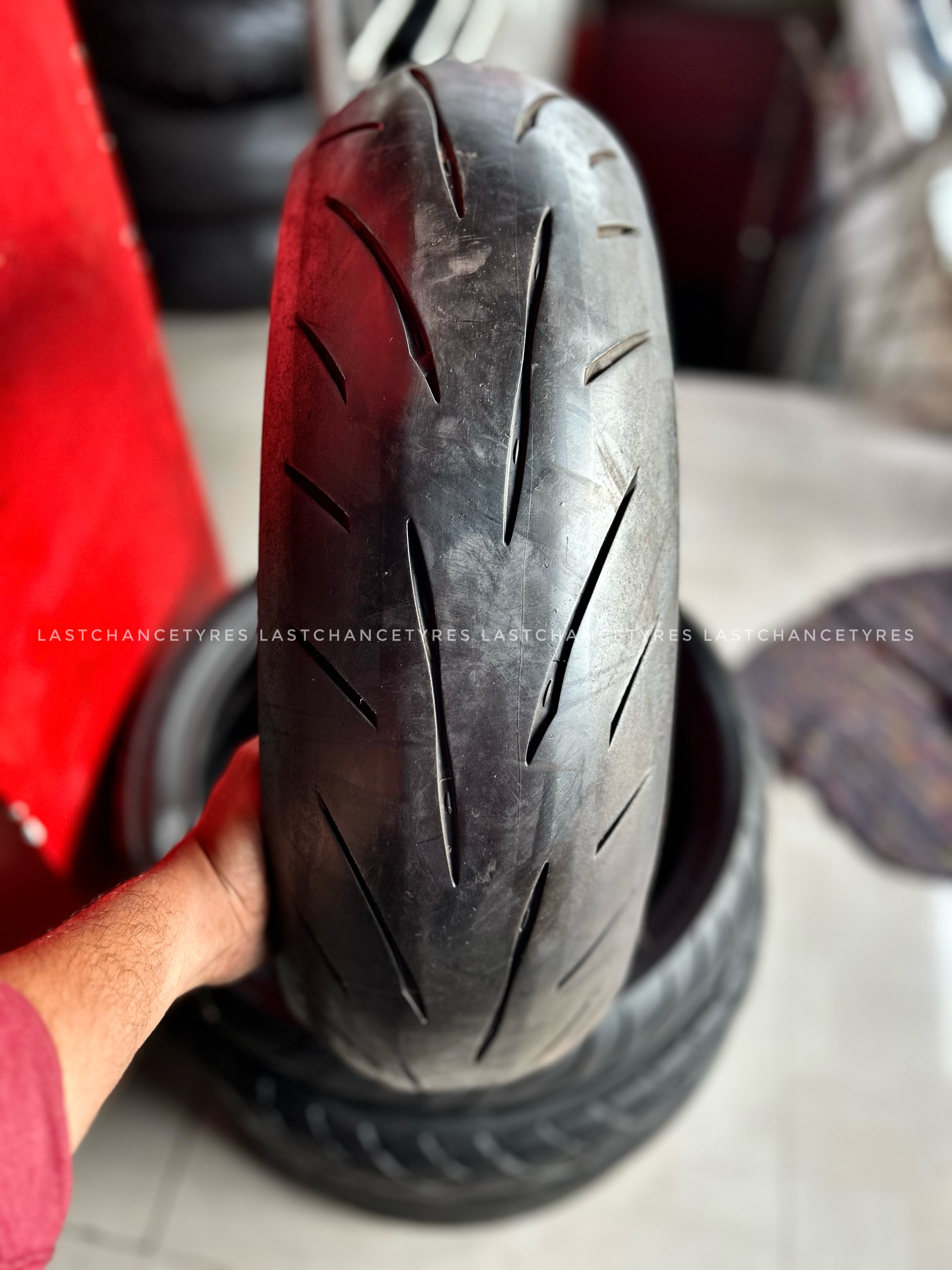 Tyre size 180 SIZE 