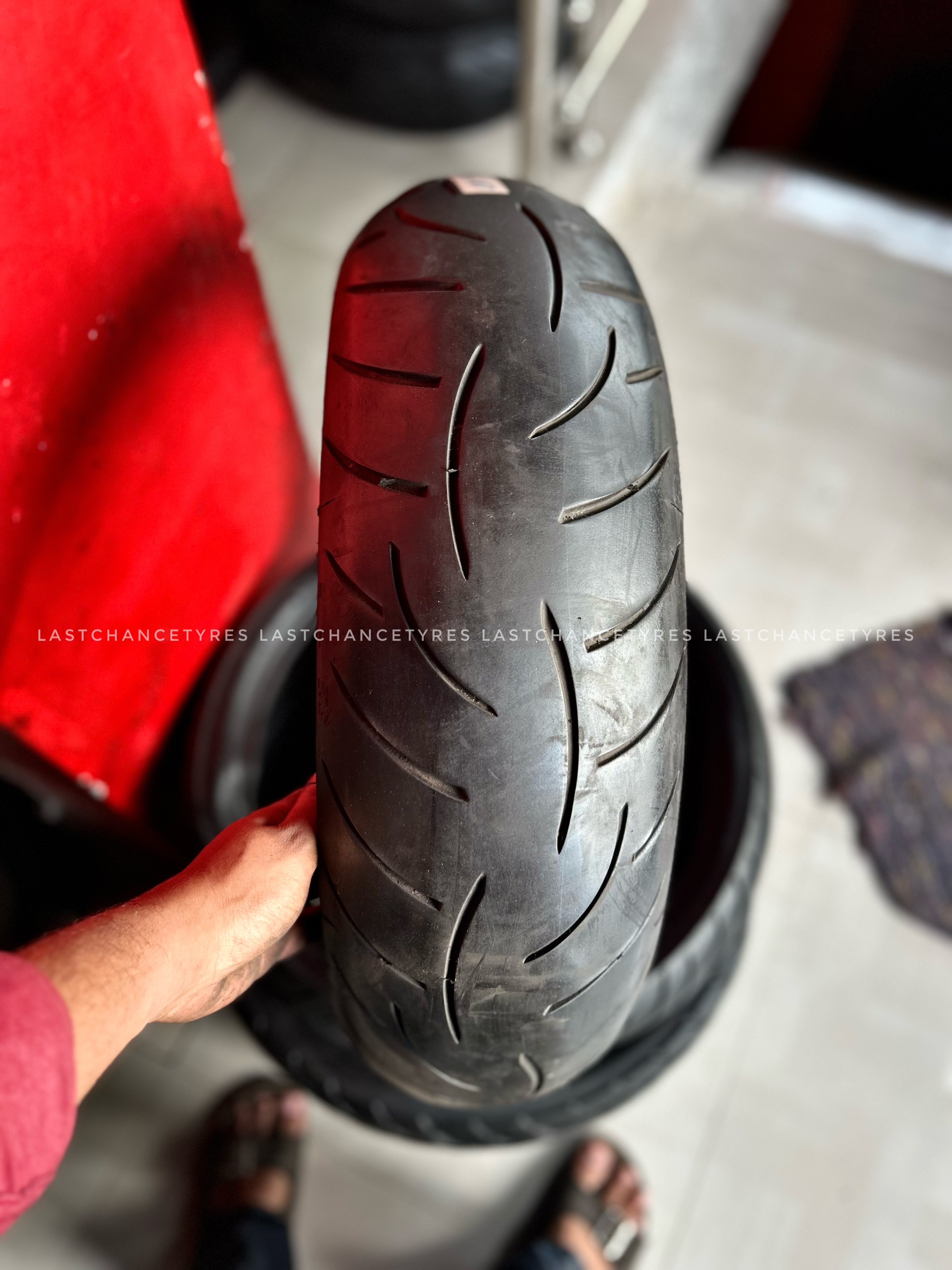 Tyre size 180 SIZE 