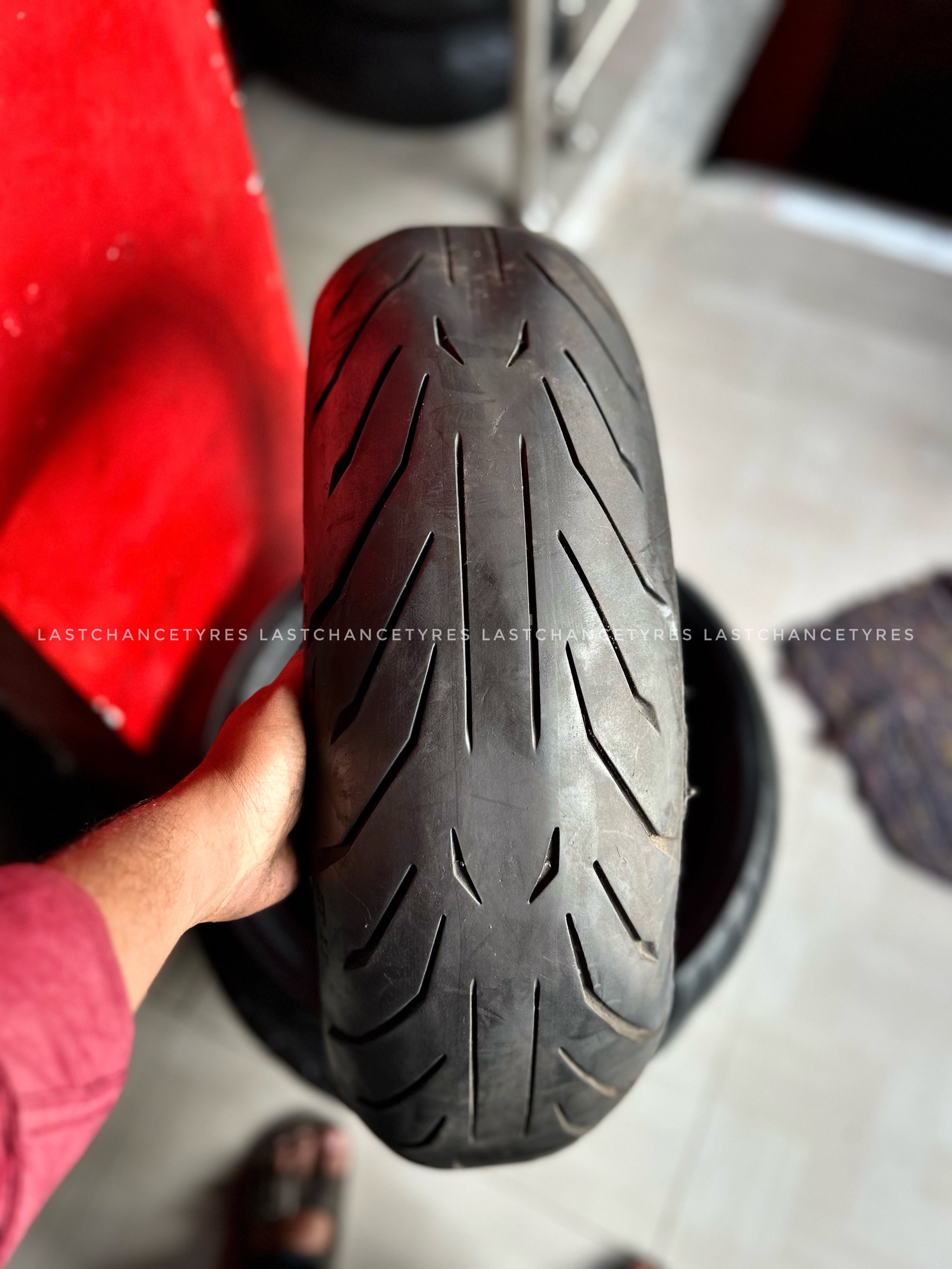 Tyre size 180 SIZE 