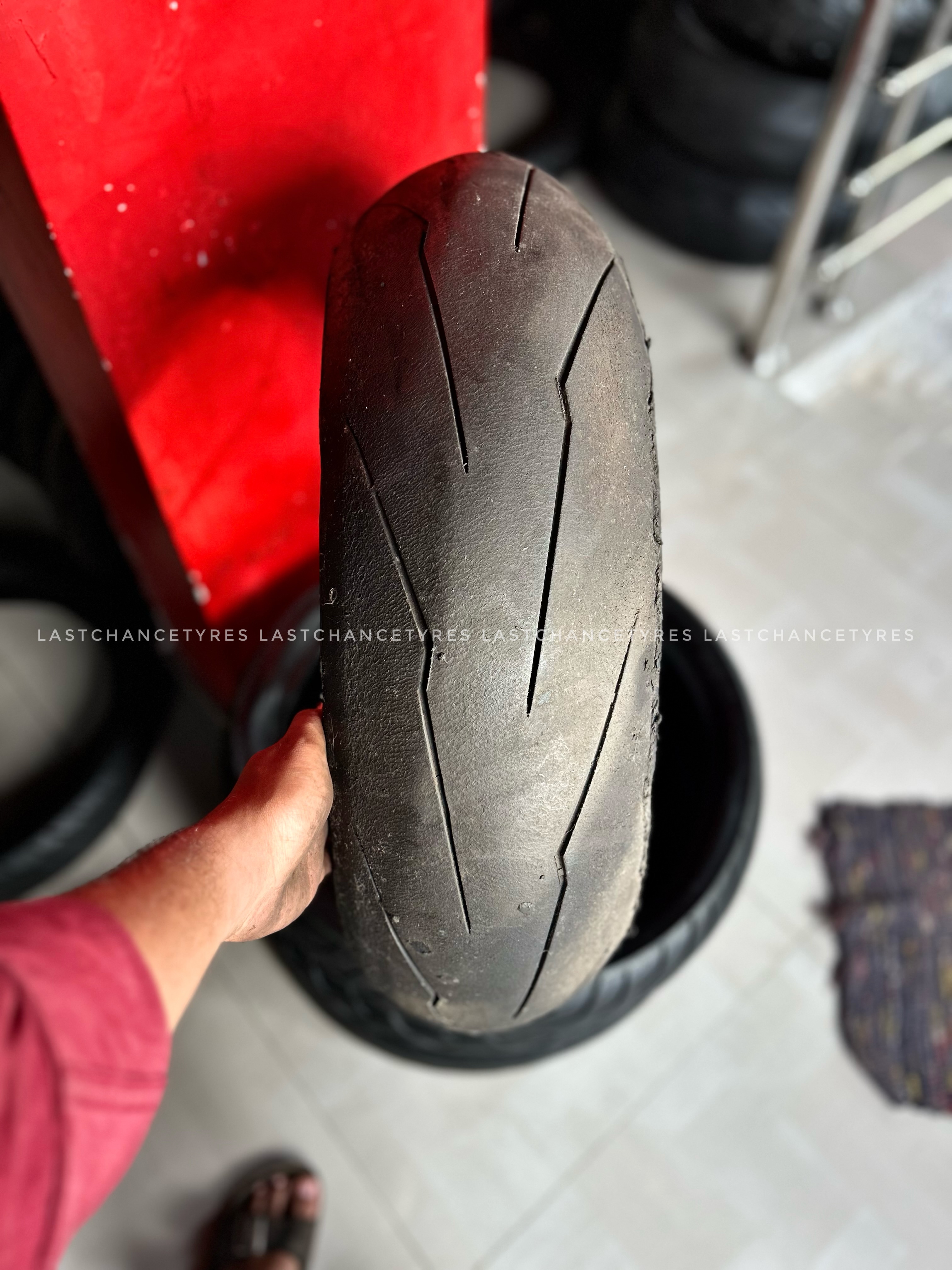 Tyre size 180 SIZE 