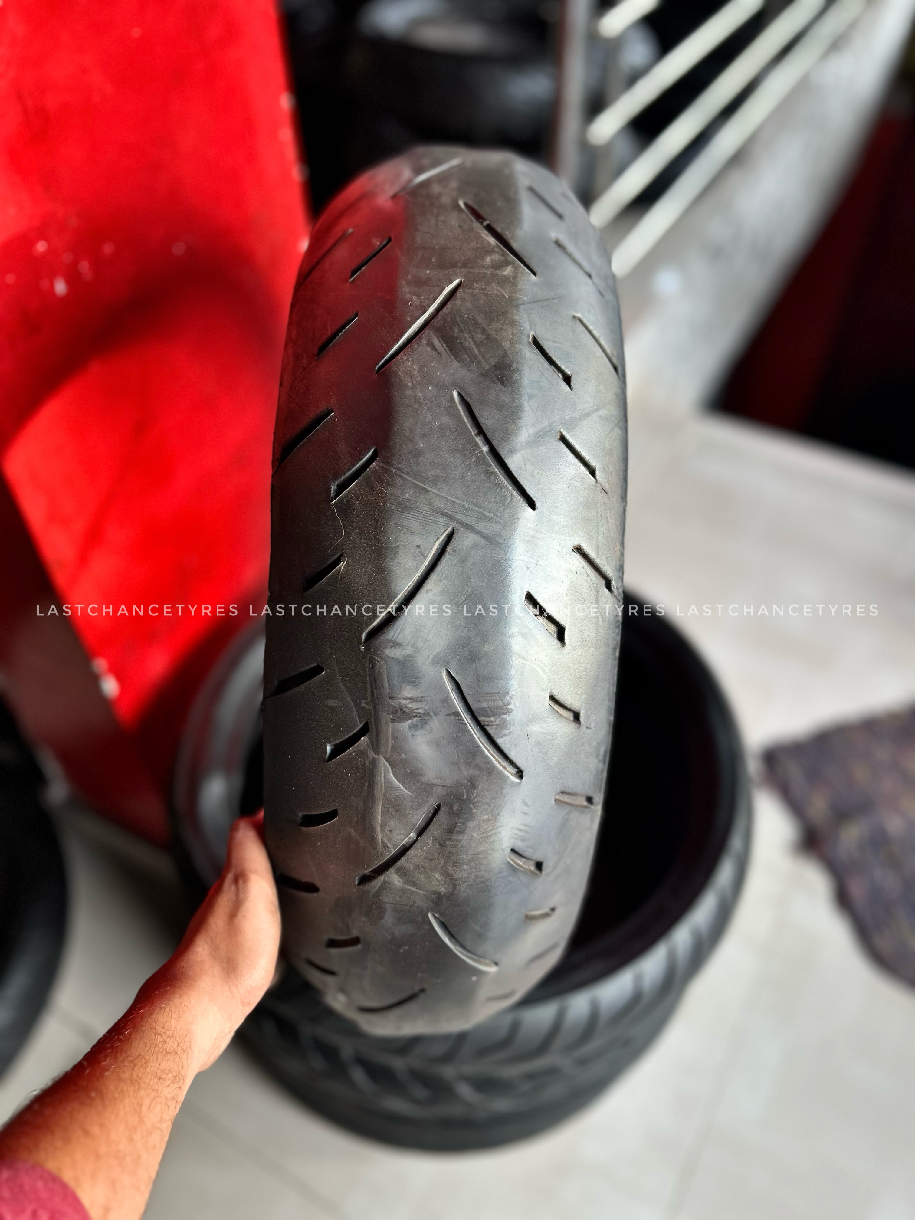 Tyre size 180 SIZE 