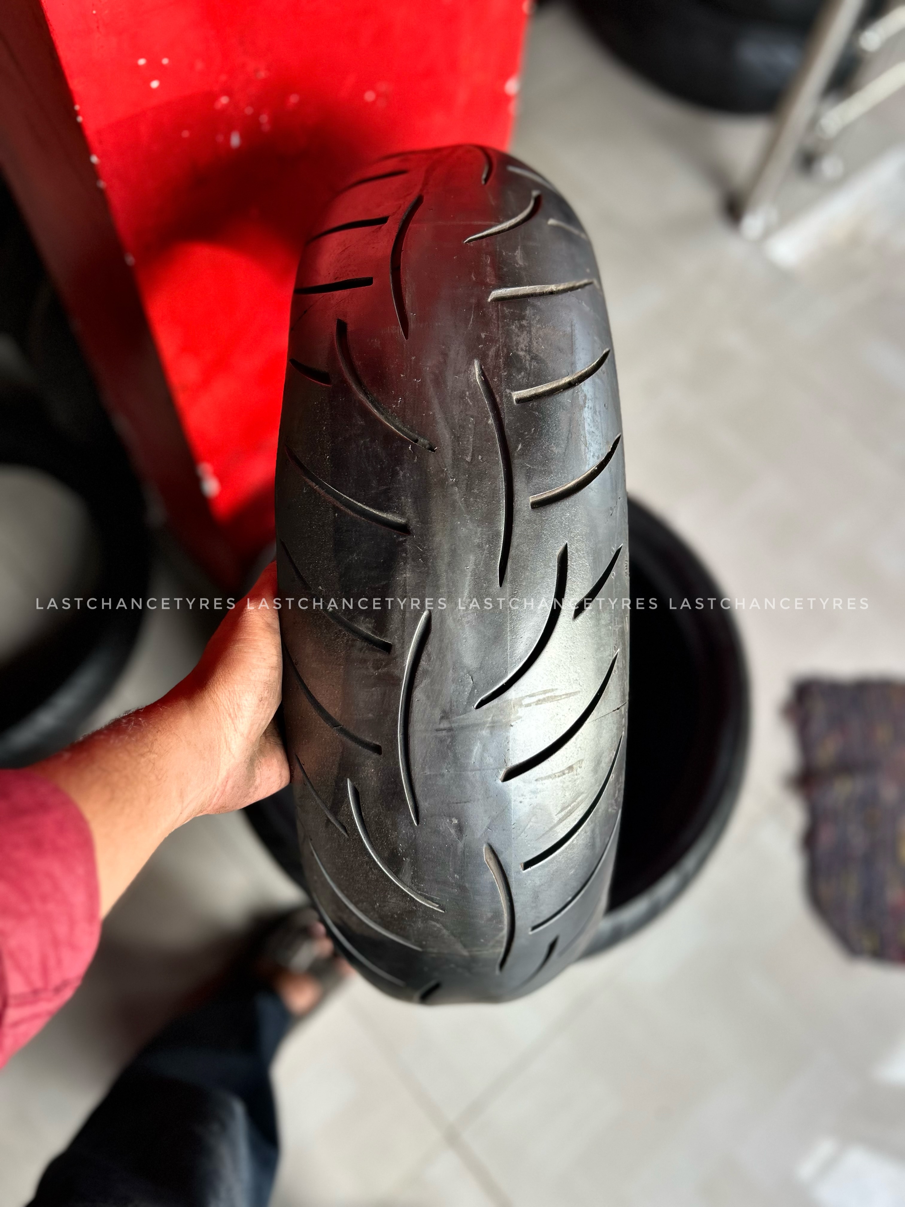 Tyre size 180 SIZE 