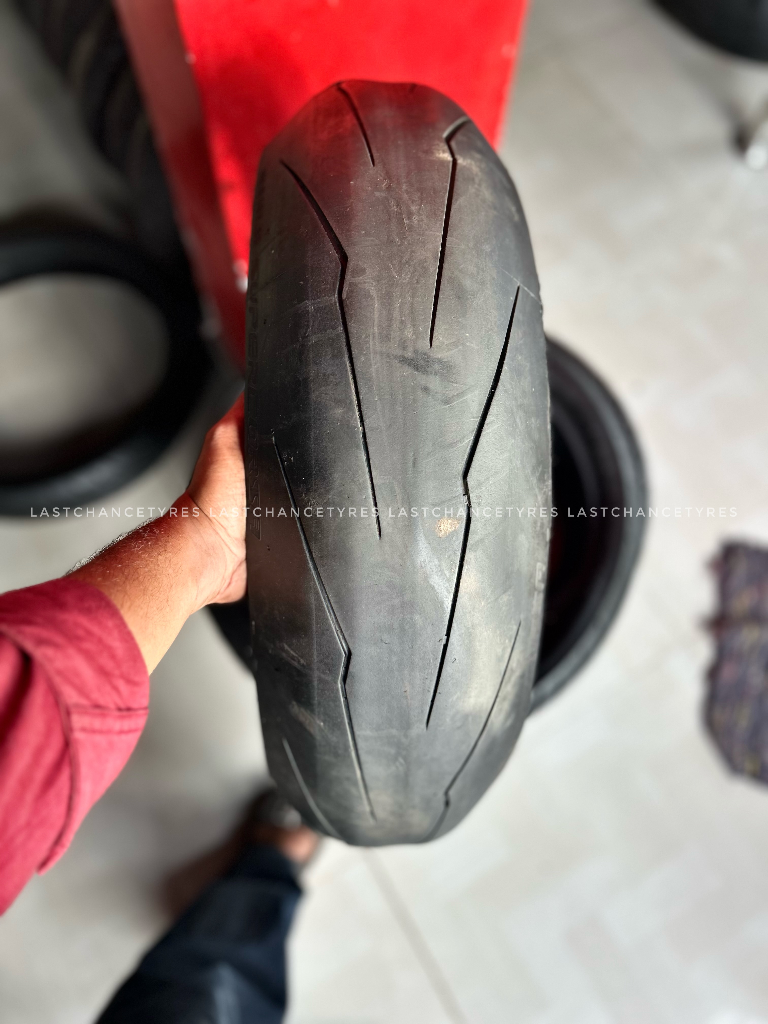 Tyre size 180 SIZE 