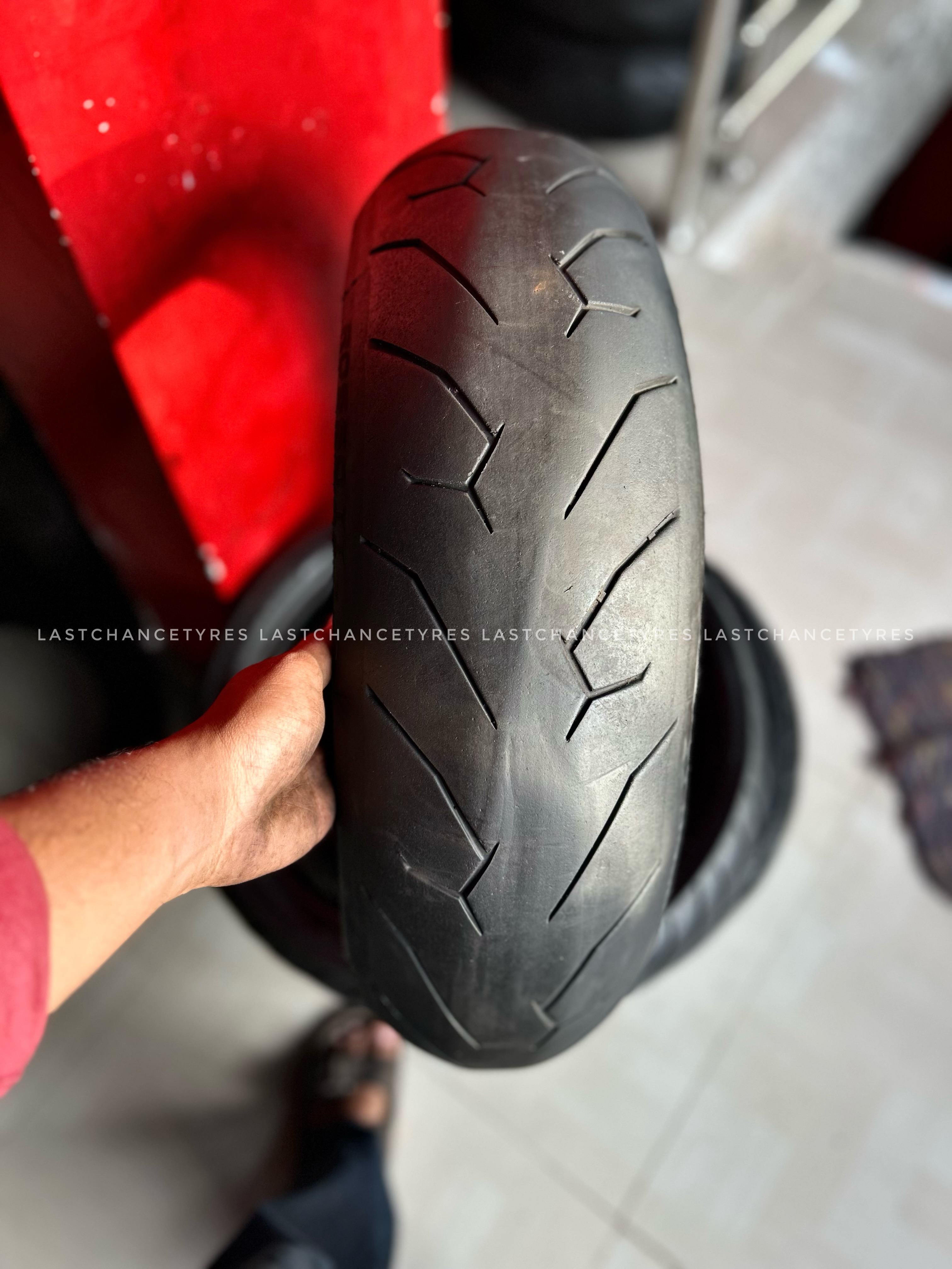 Tyre size 180 SIZE 
