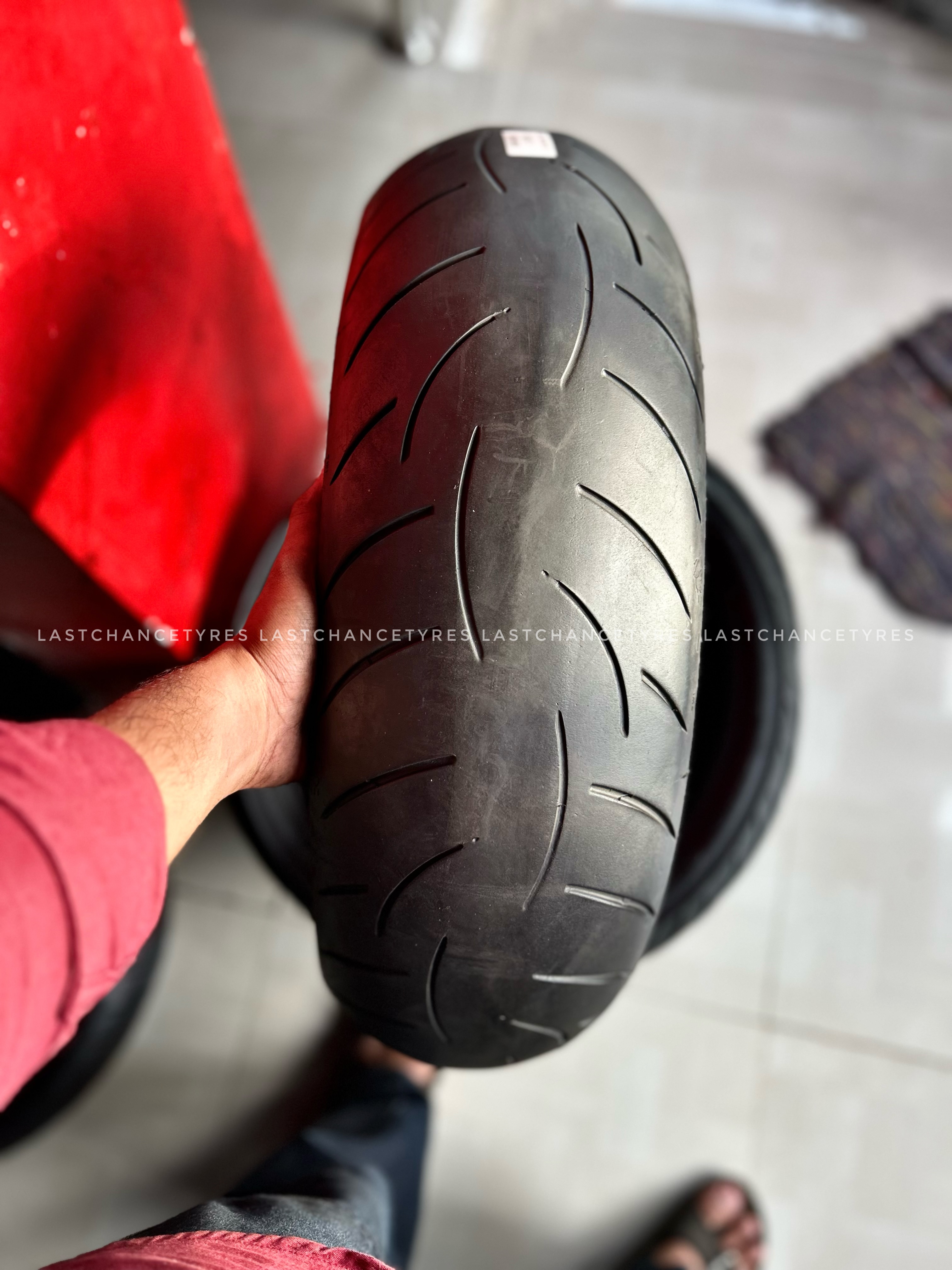 Tyre size 180 SIZE 