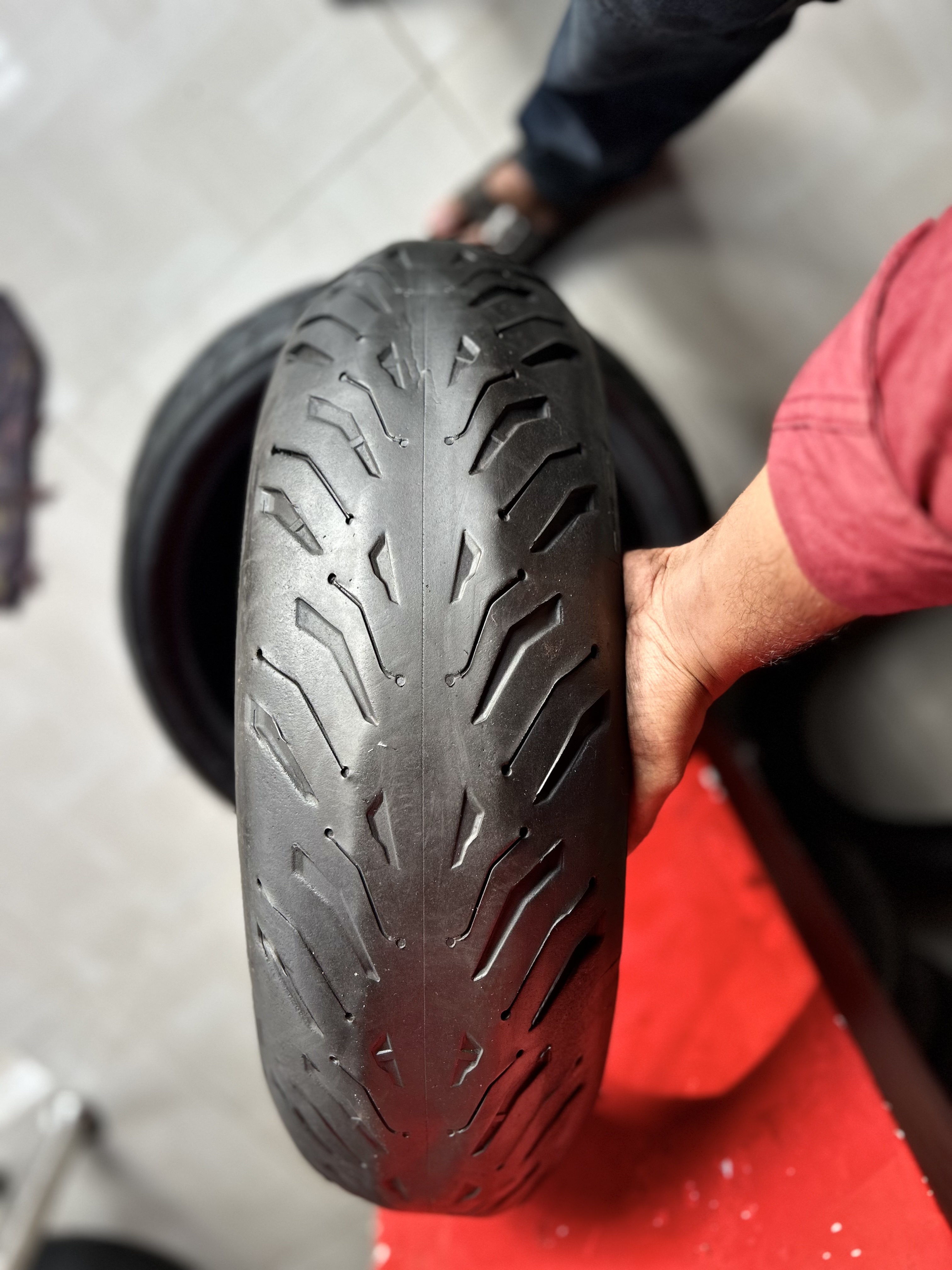 Tyre size 180 SIZE 