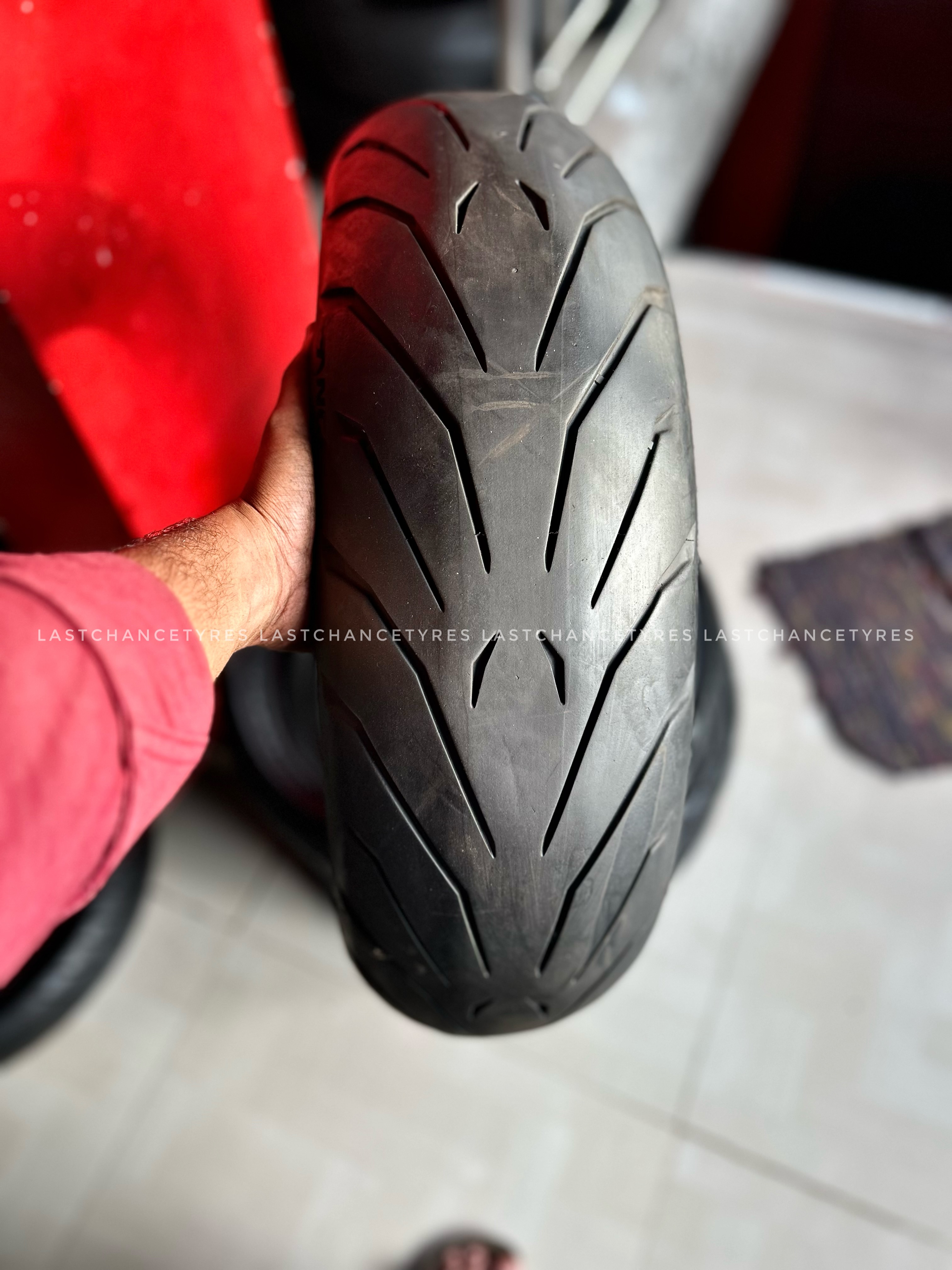 Tyre size 180 SIZE 