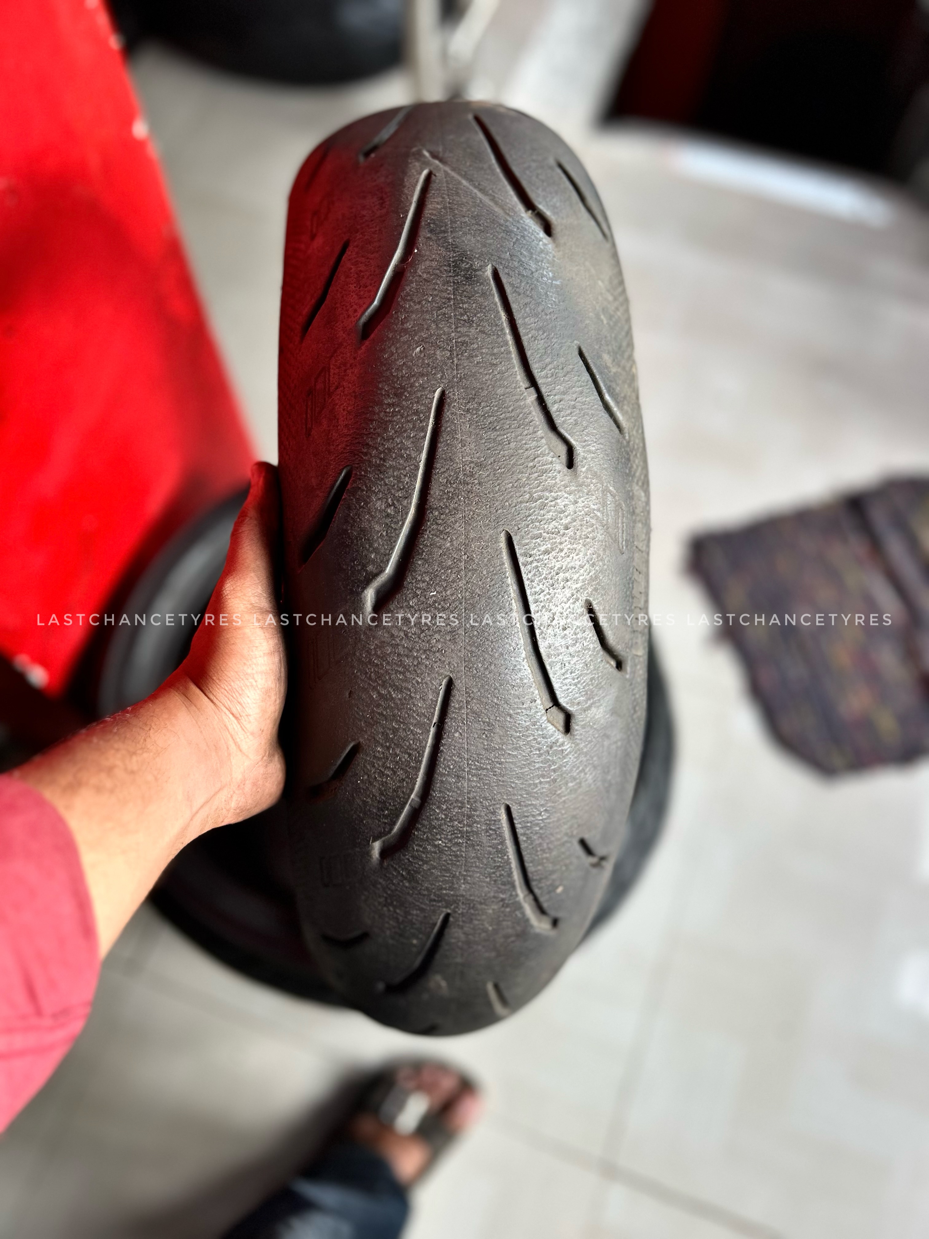 Tyre size 180 SIZE 
