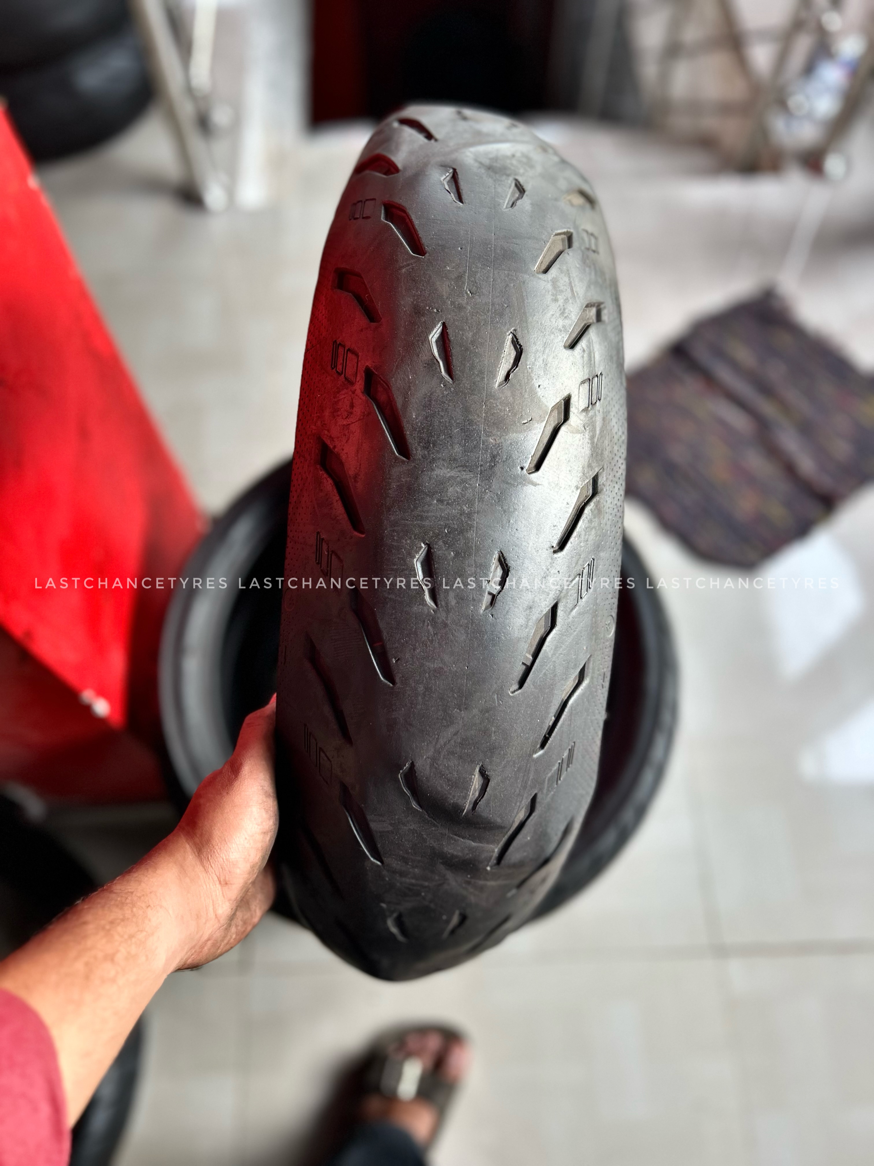 Tyre size 180 SIZE 