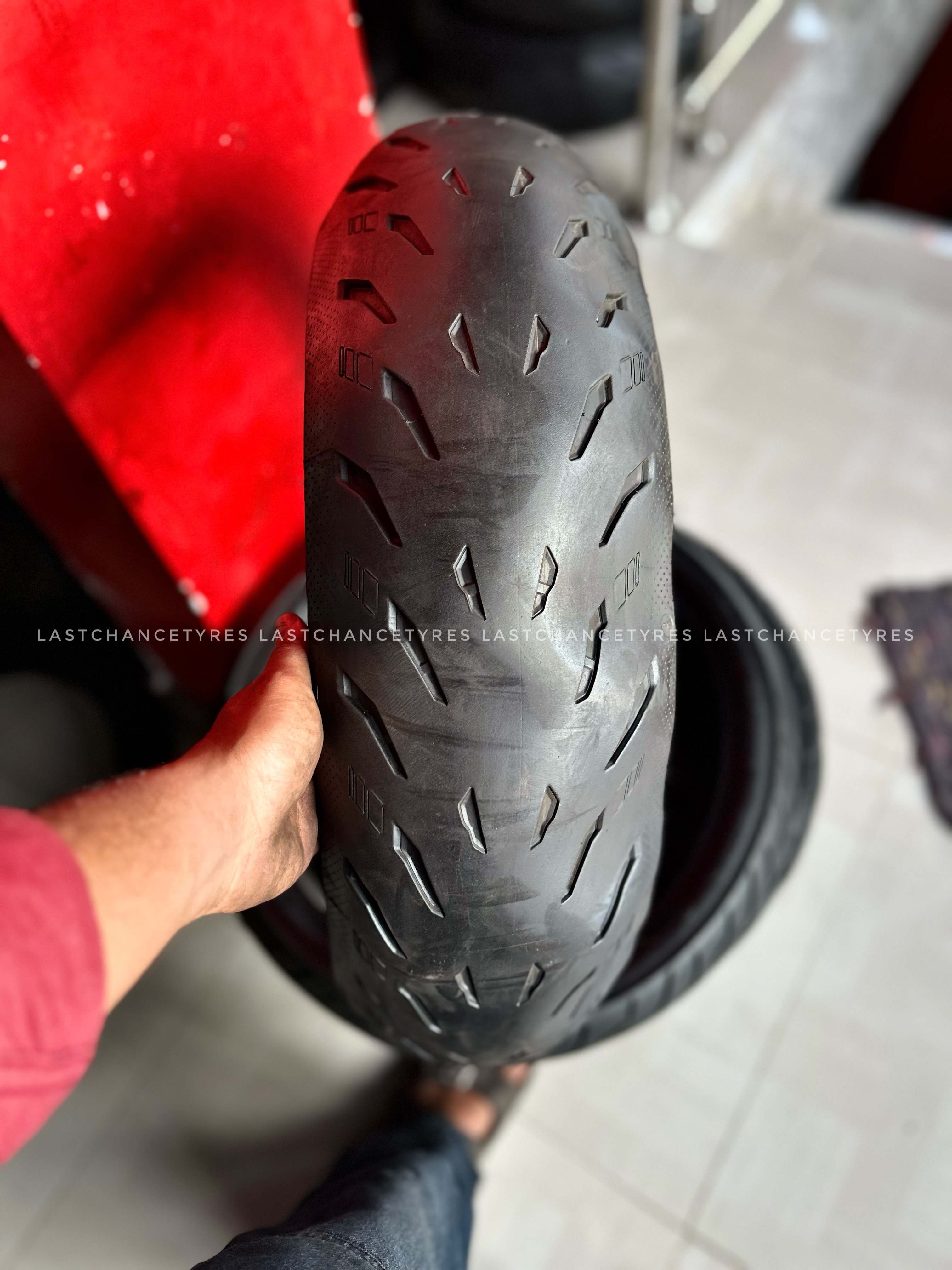 Tyre size 180 SIZE 