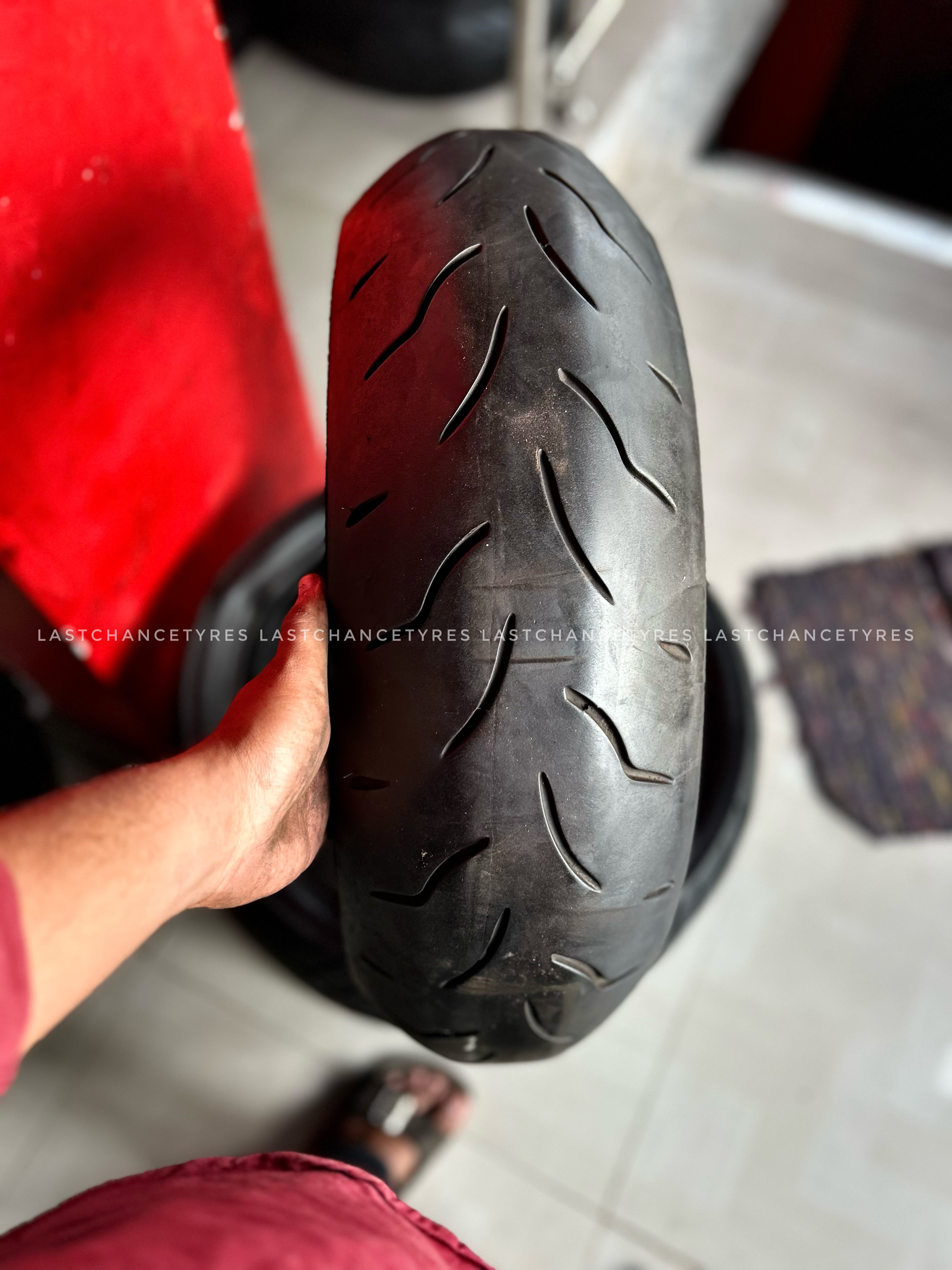 Tyre size 180 SIZE 