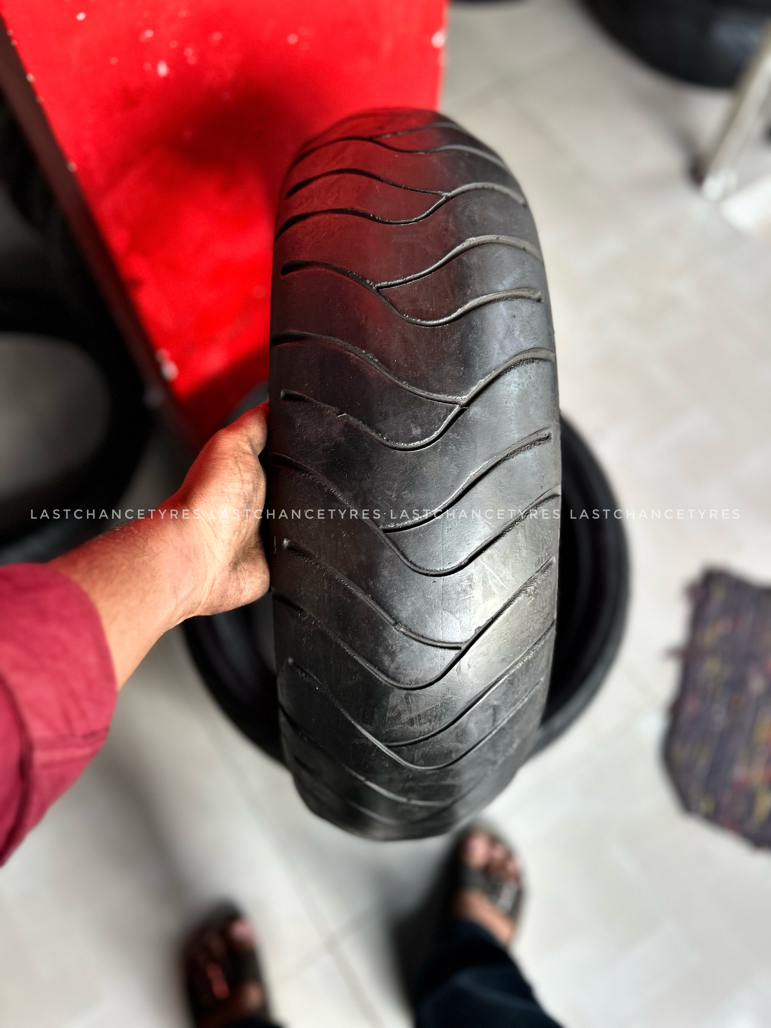 Tyre size 180 SIZE 