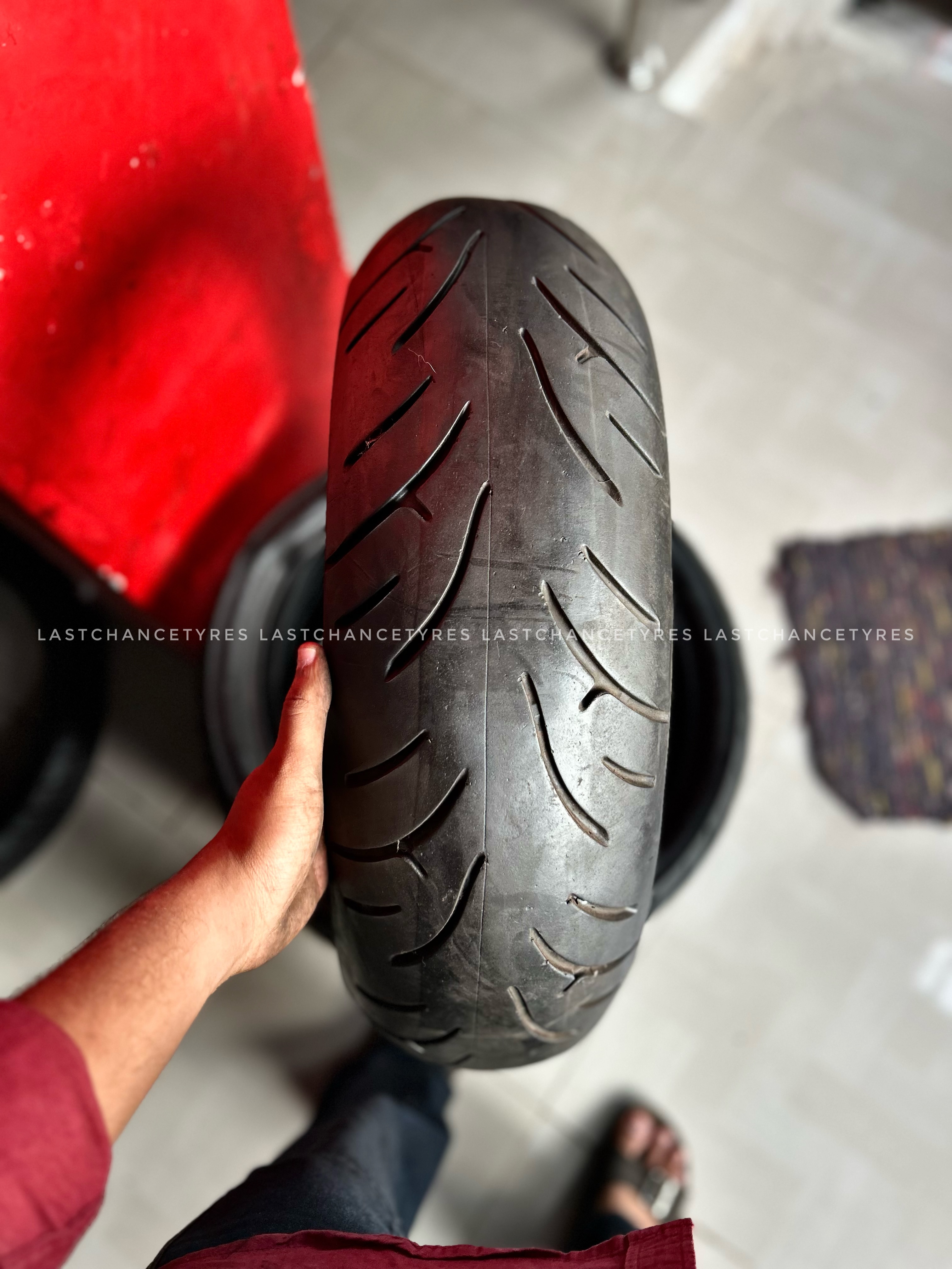 Tyre size 180 SIZE 