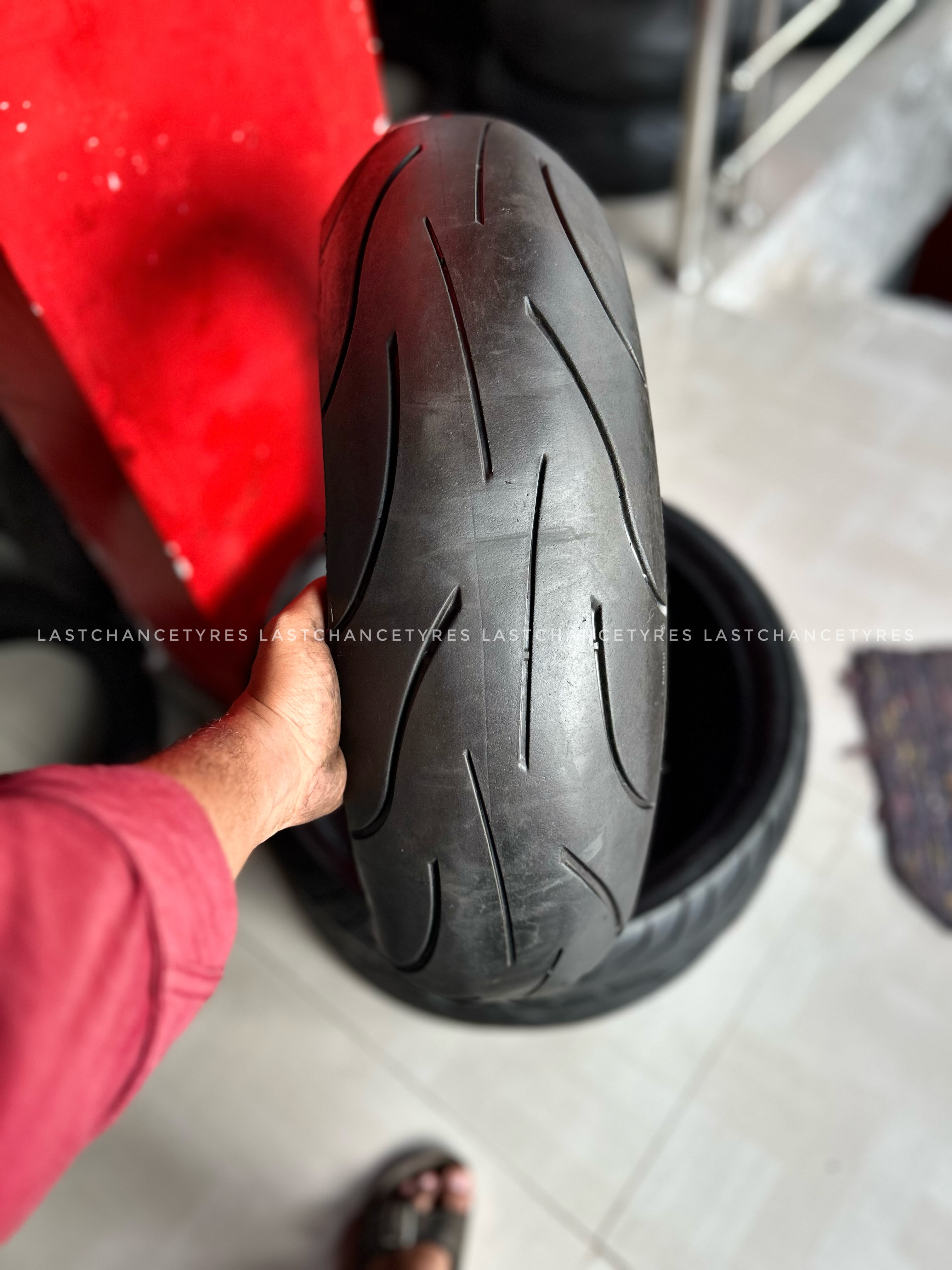 Tyre size 180 SIZE 