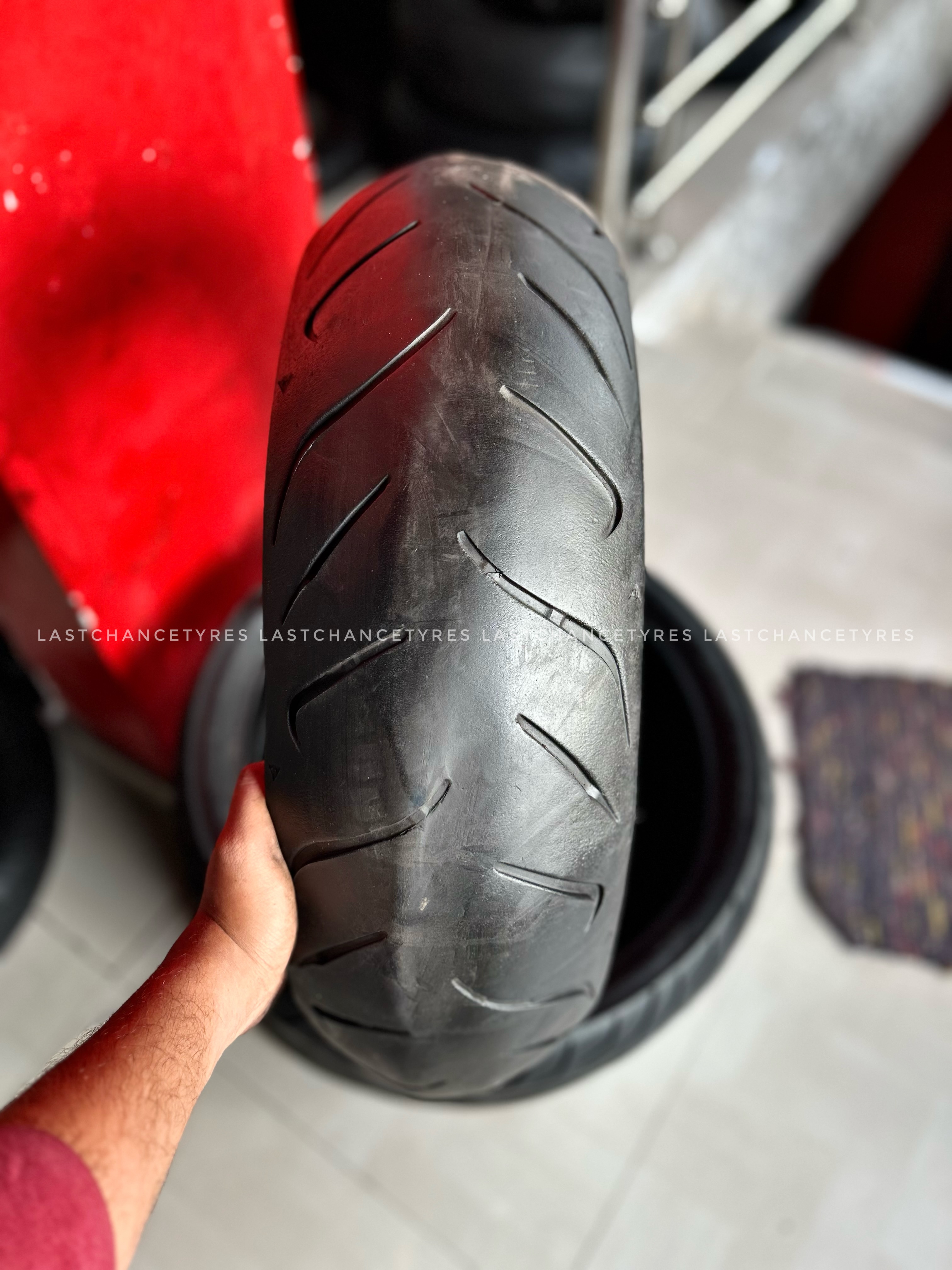 Tyre size 180 SIZE 