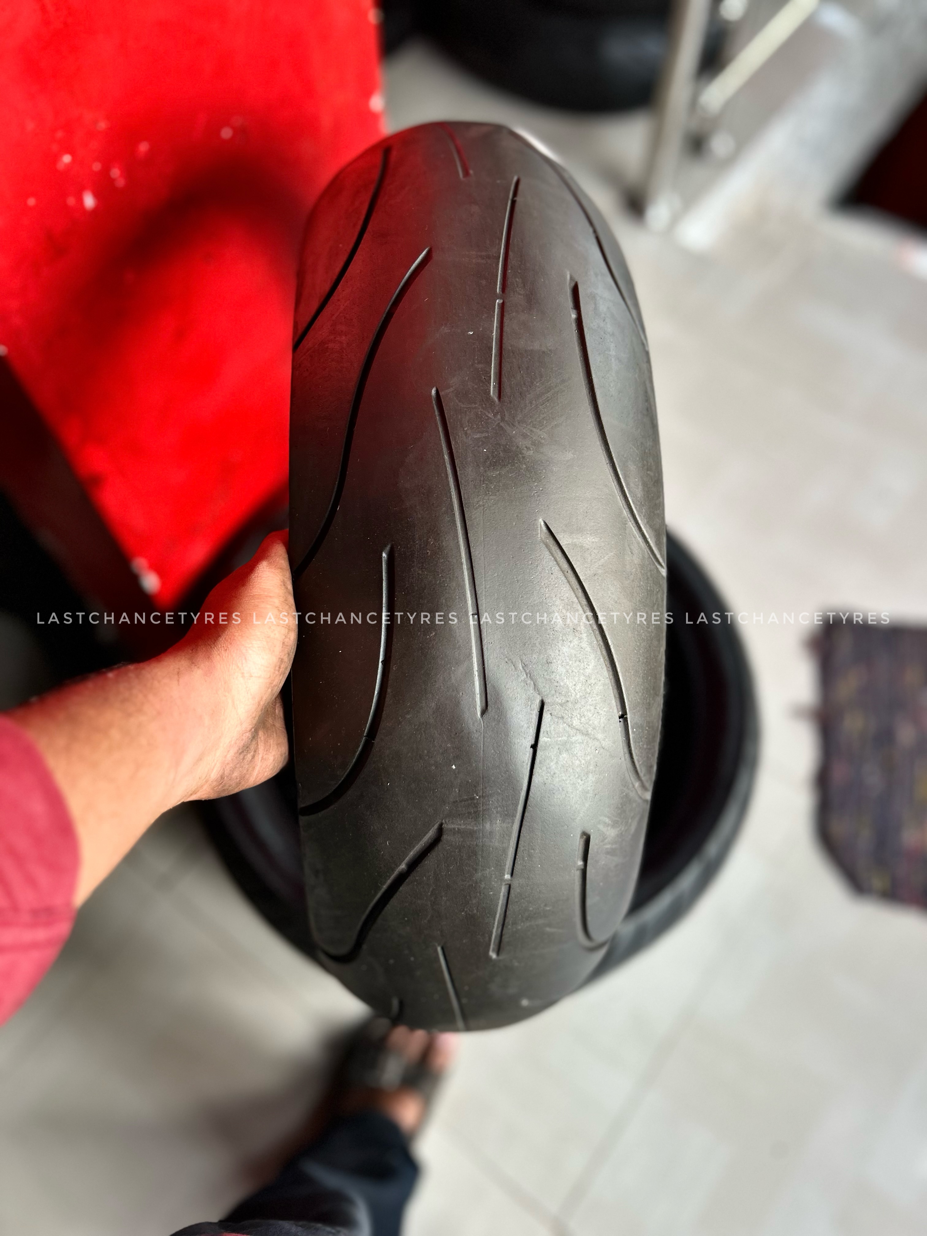 Tyre size 180 SIZE 