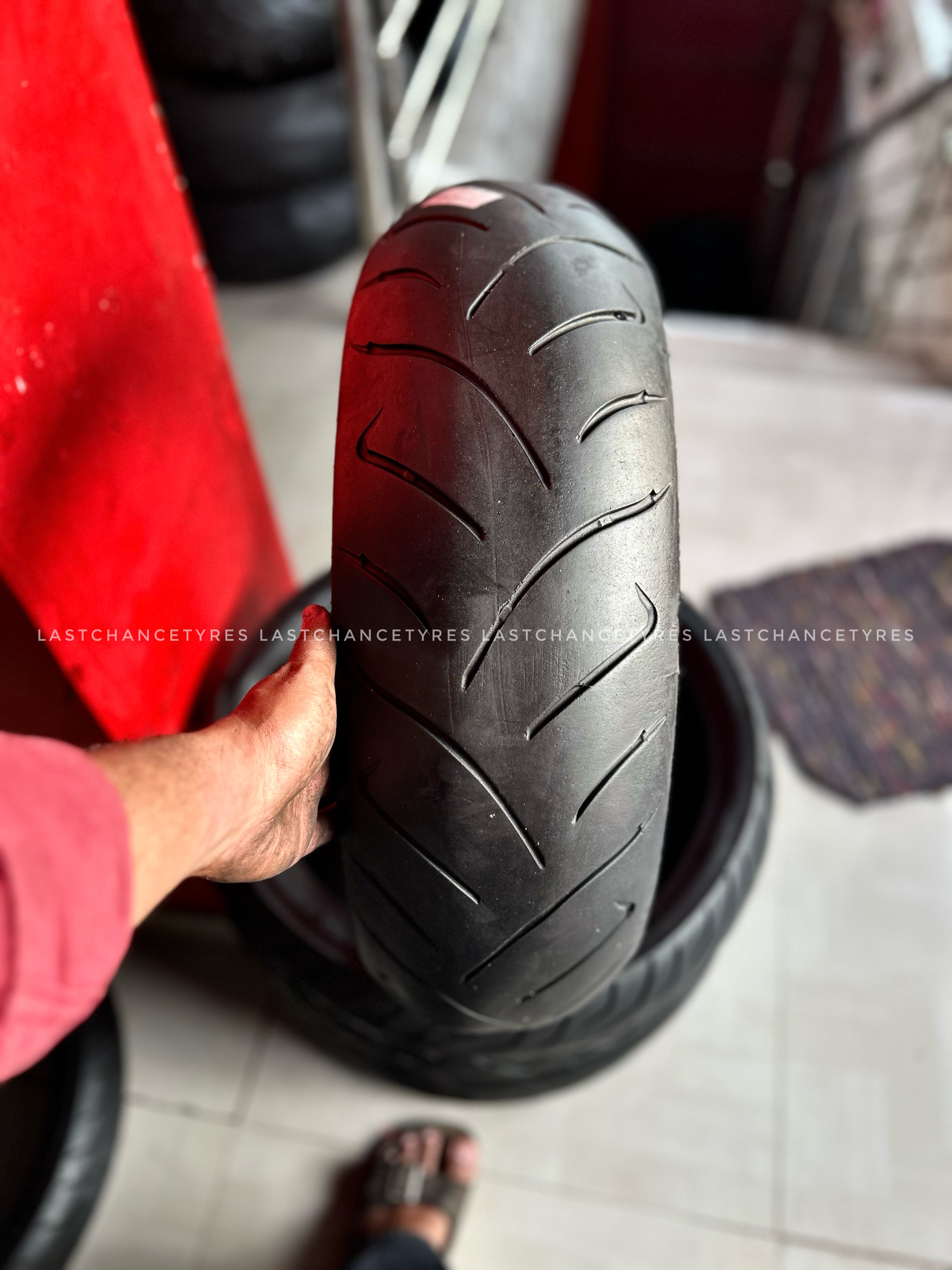 Tyre size 180 SIZE 