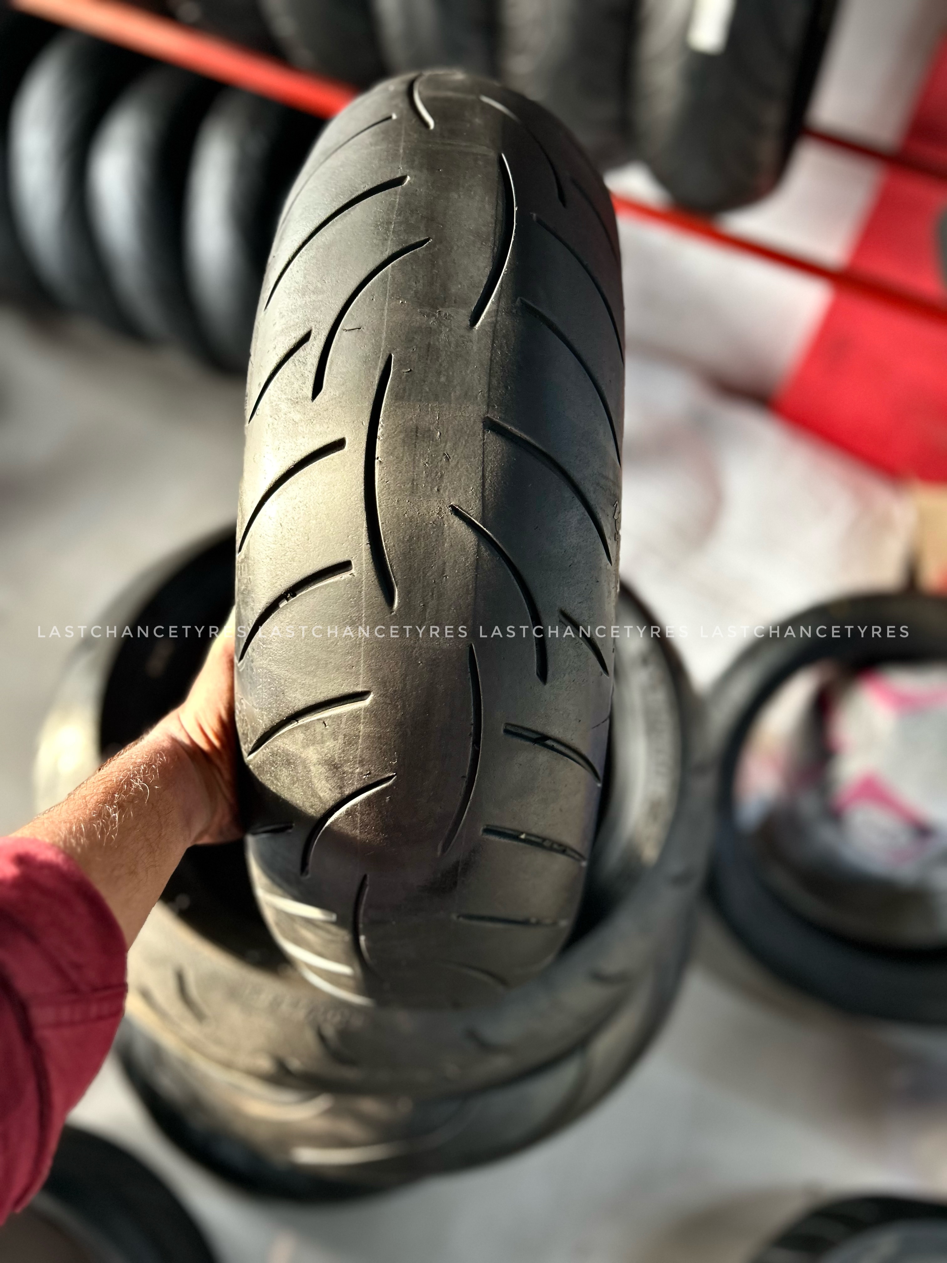 Tyre size 180 SIZE 