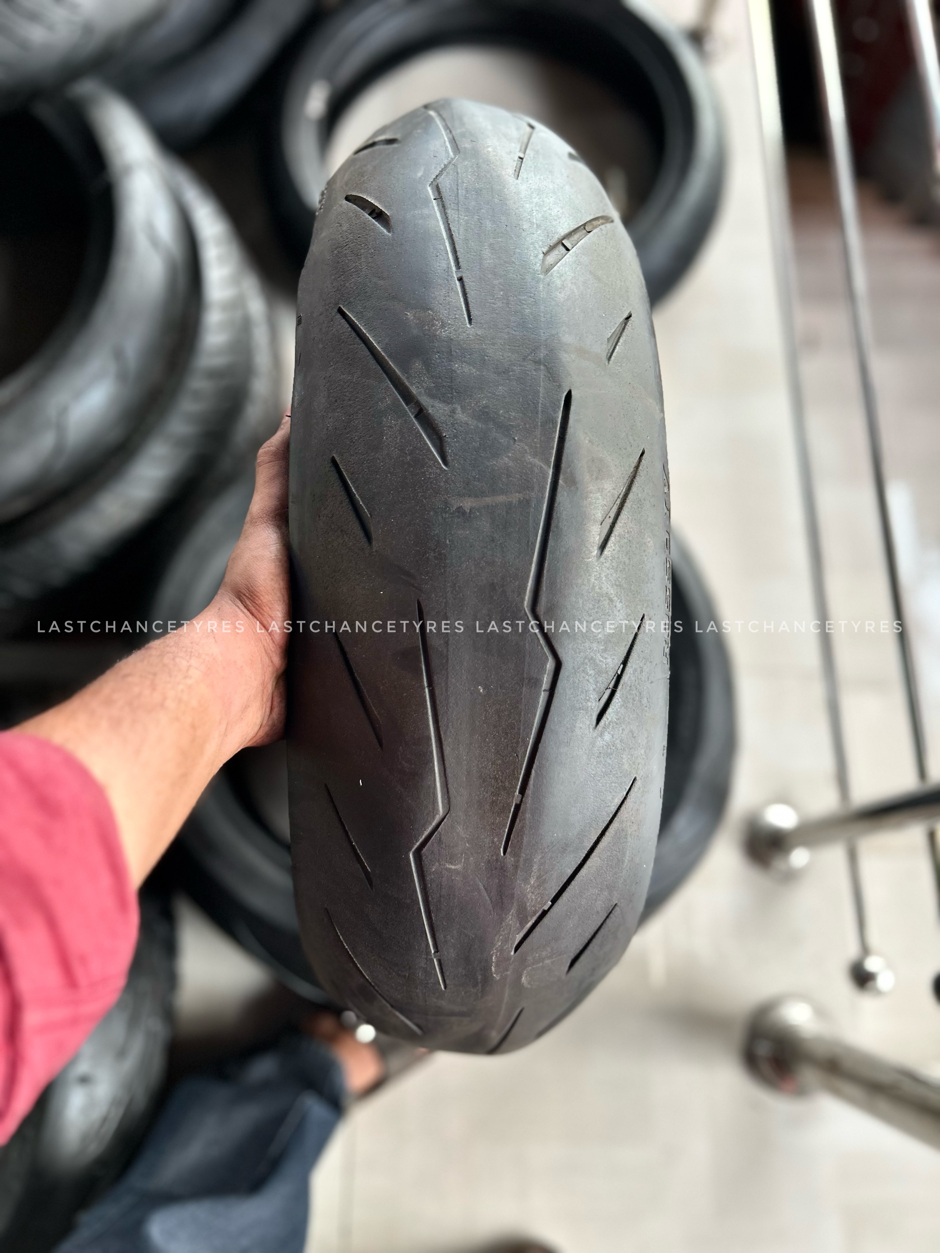 Tyre size 180 SIZE 