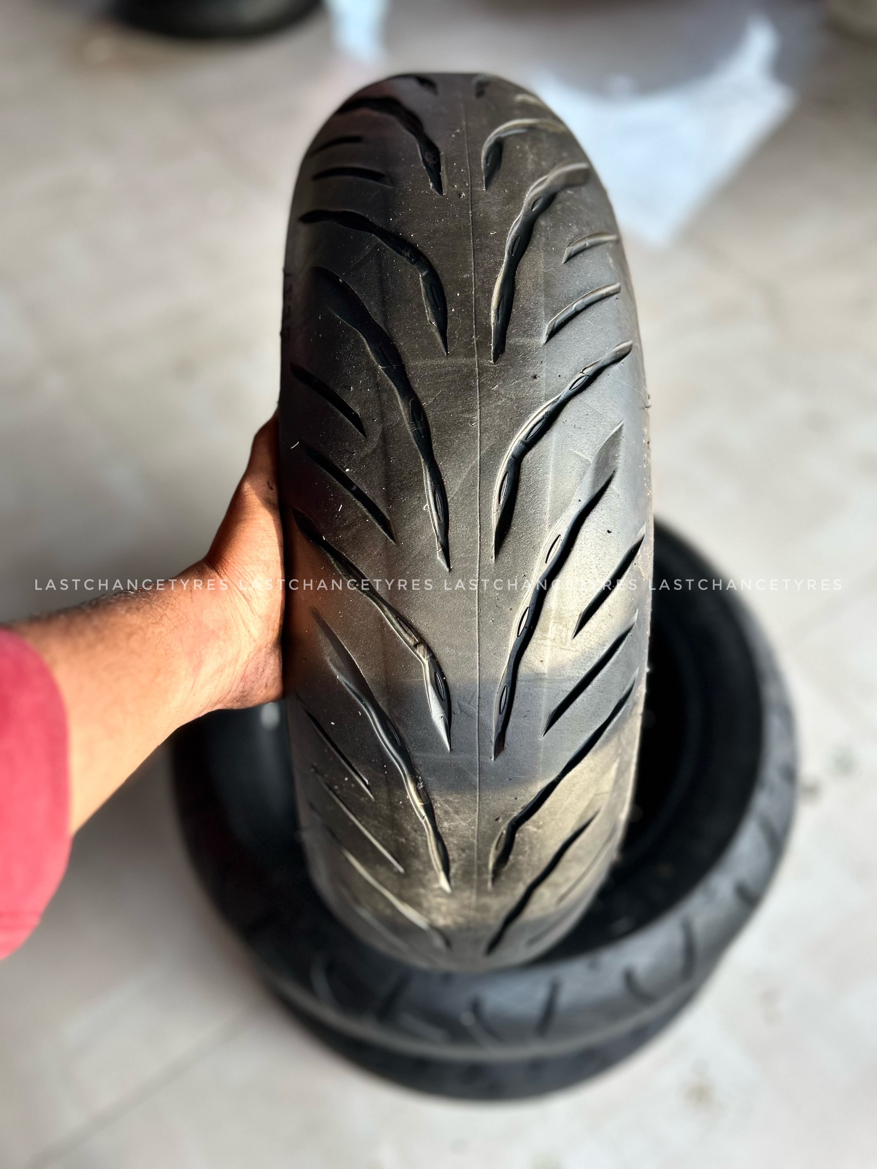 Tyre size 180 SIZE 