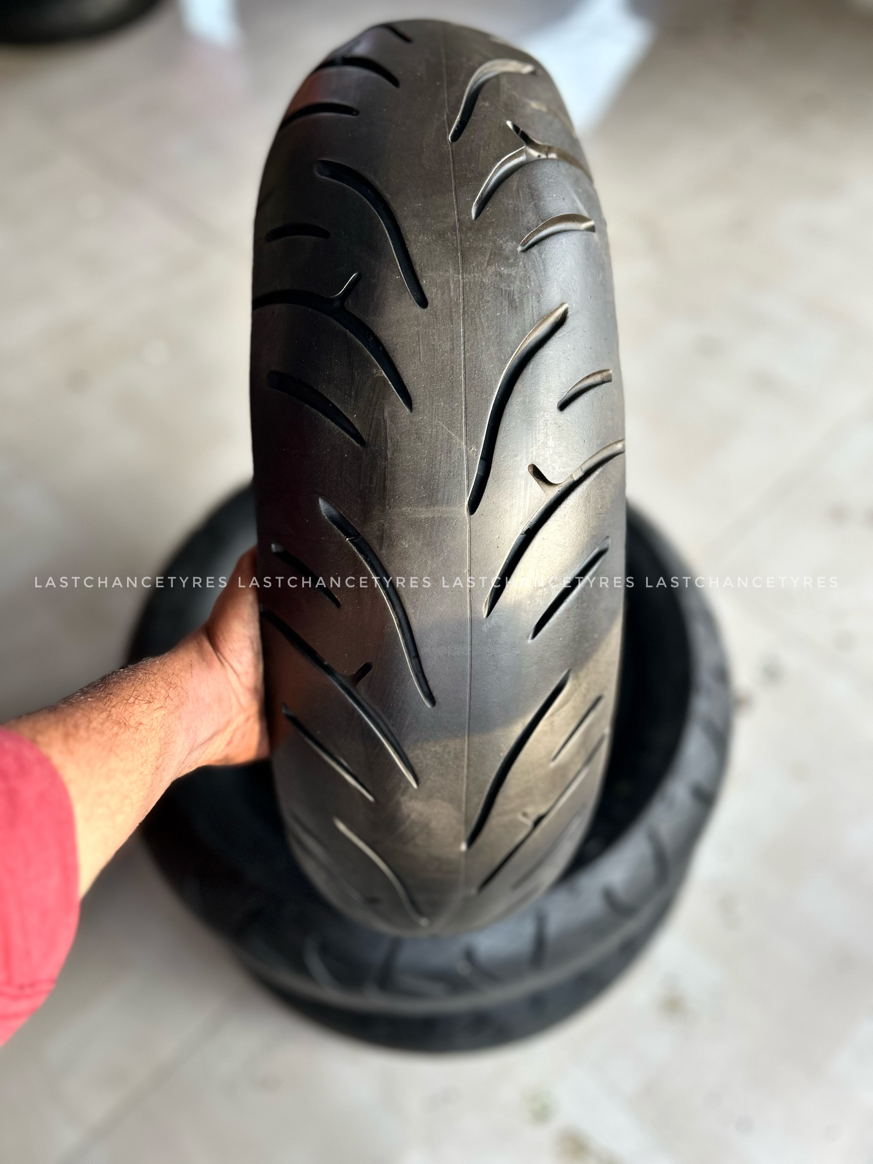 Tyre size 180 SIZE 