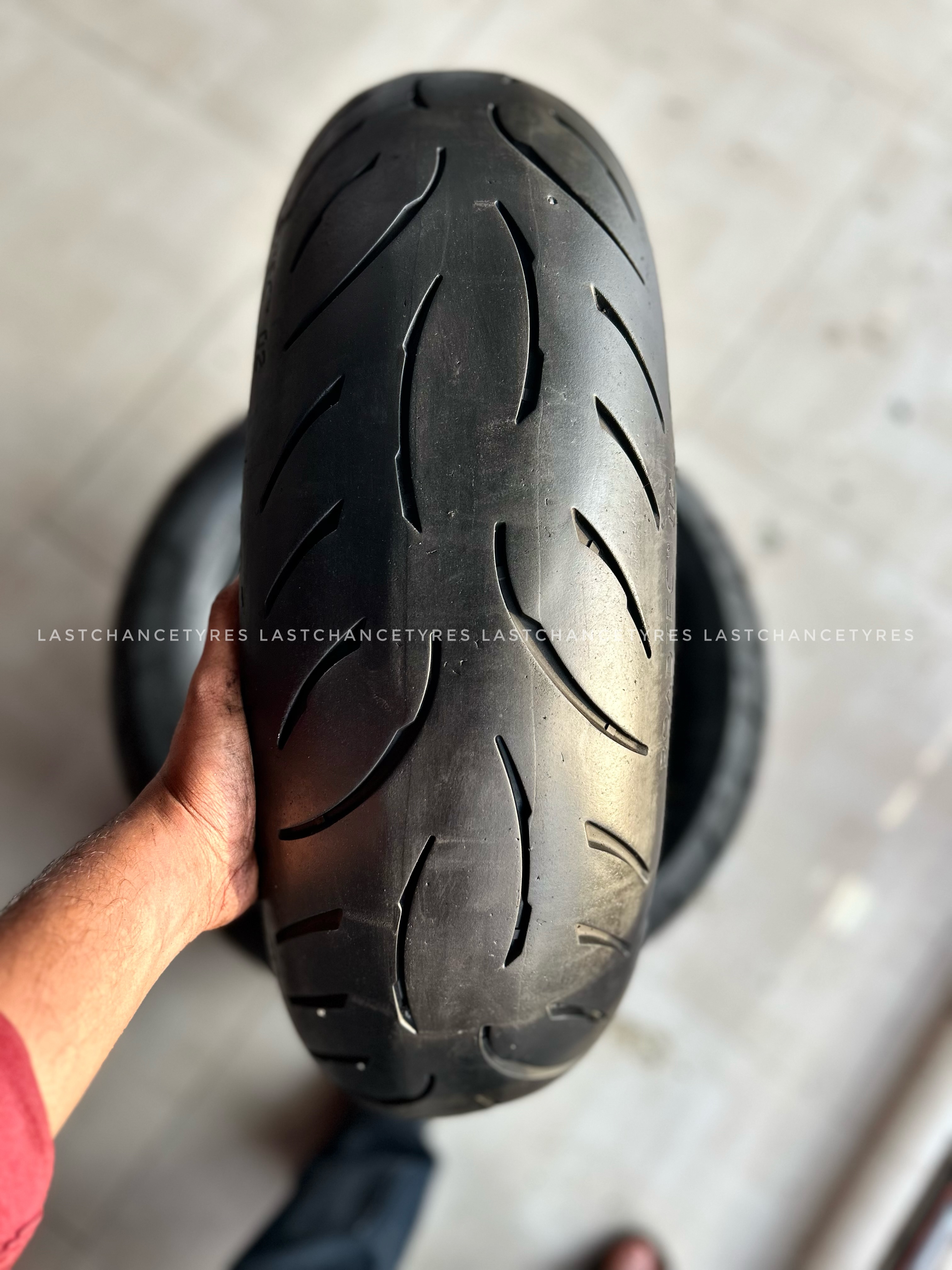 Tyre size 180 SIZE 
