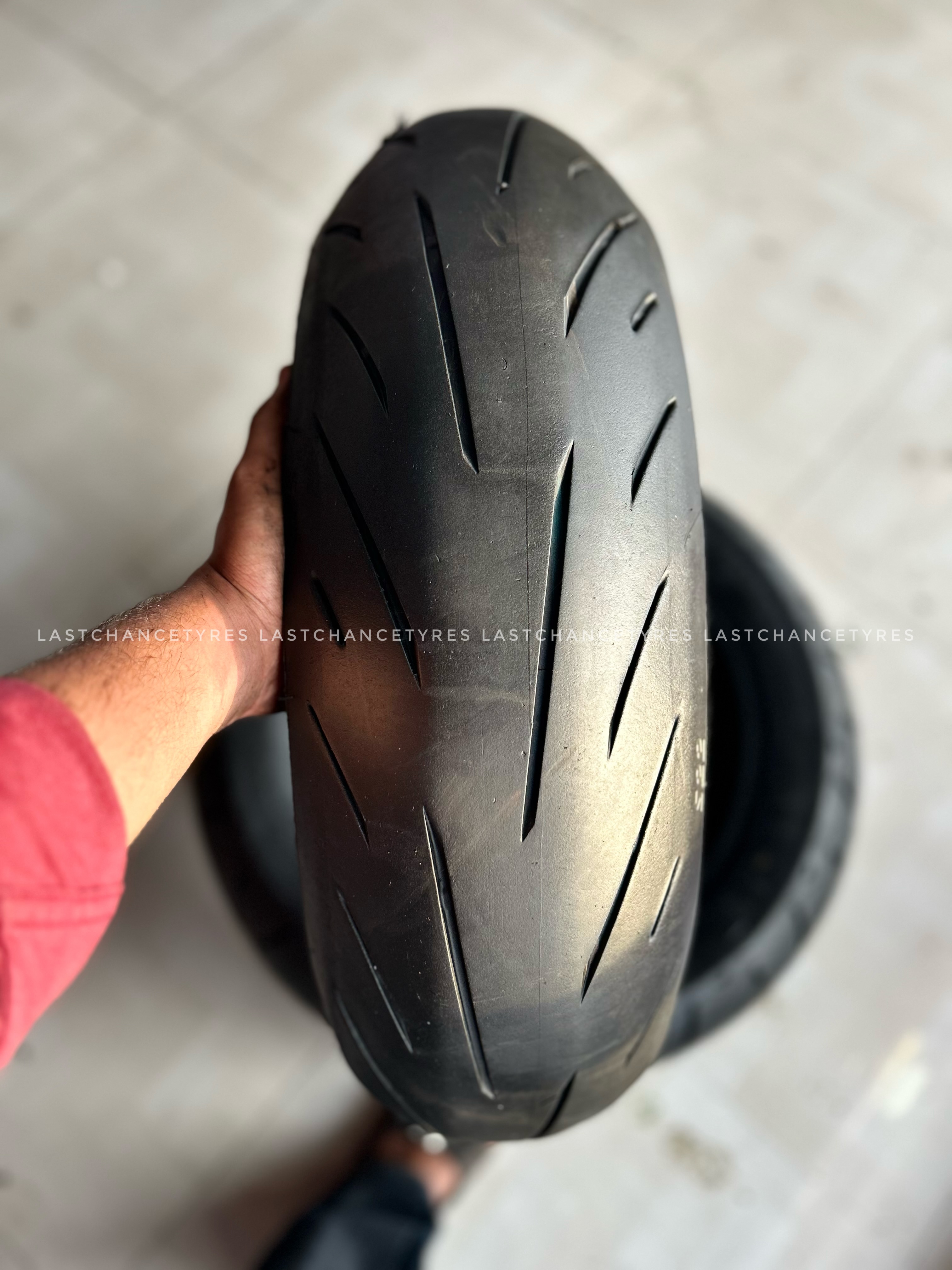 Tyre size 180 SIZE 
