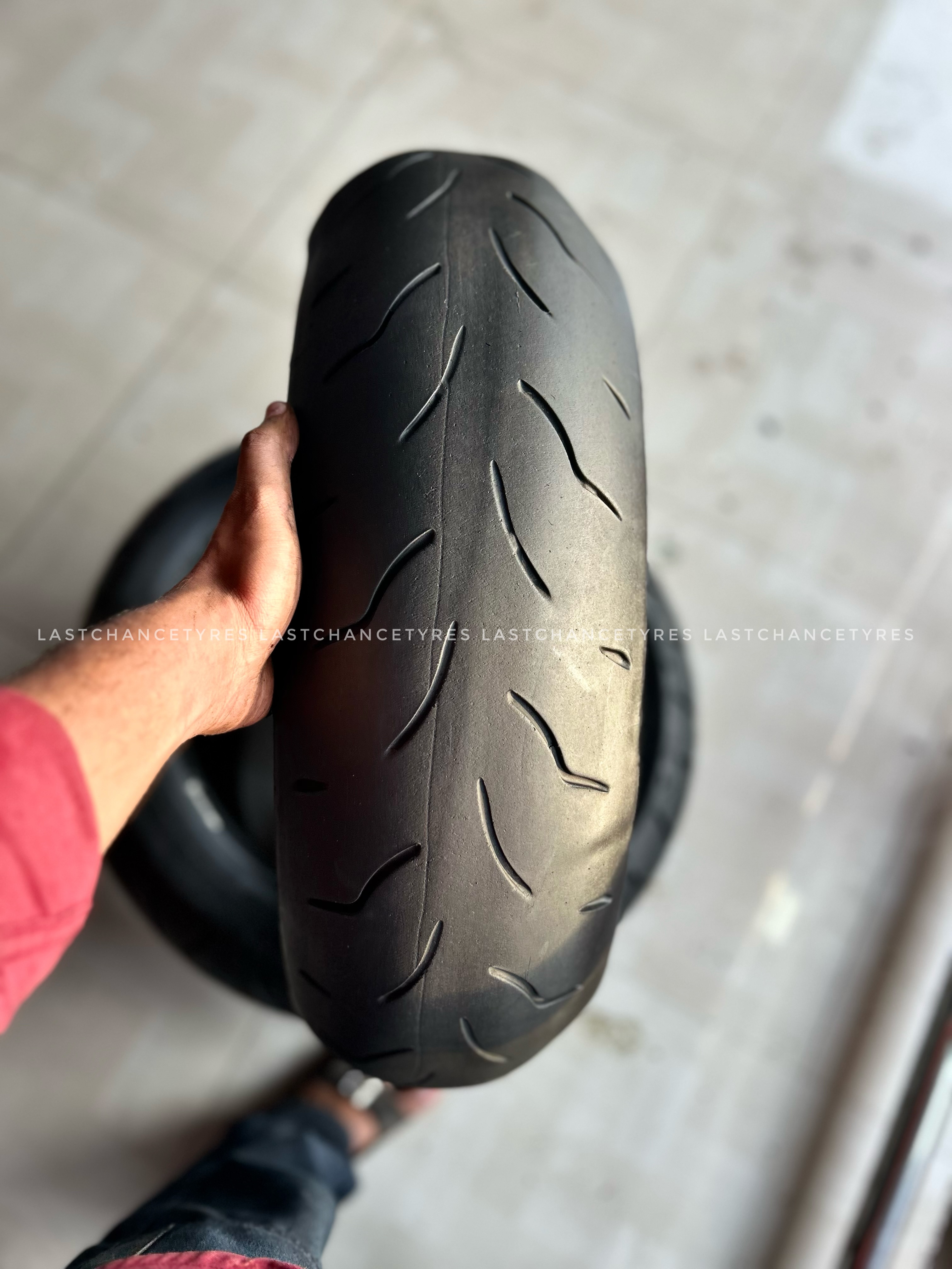 Tyre size 180 SIZE 