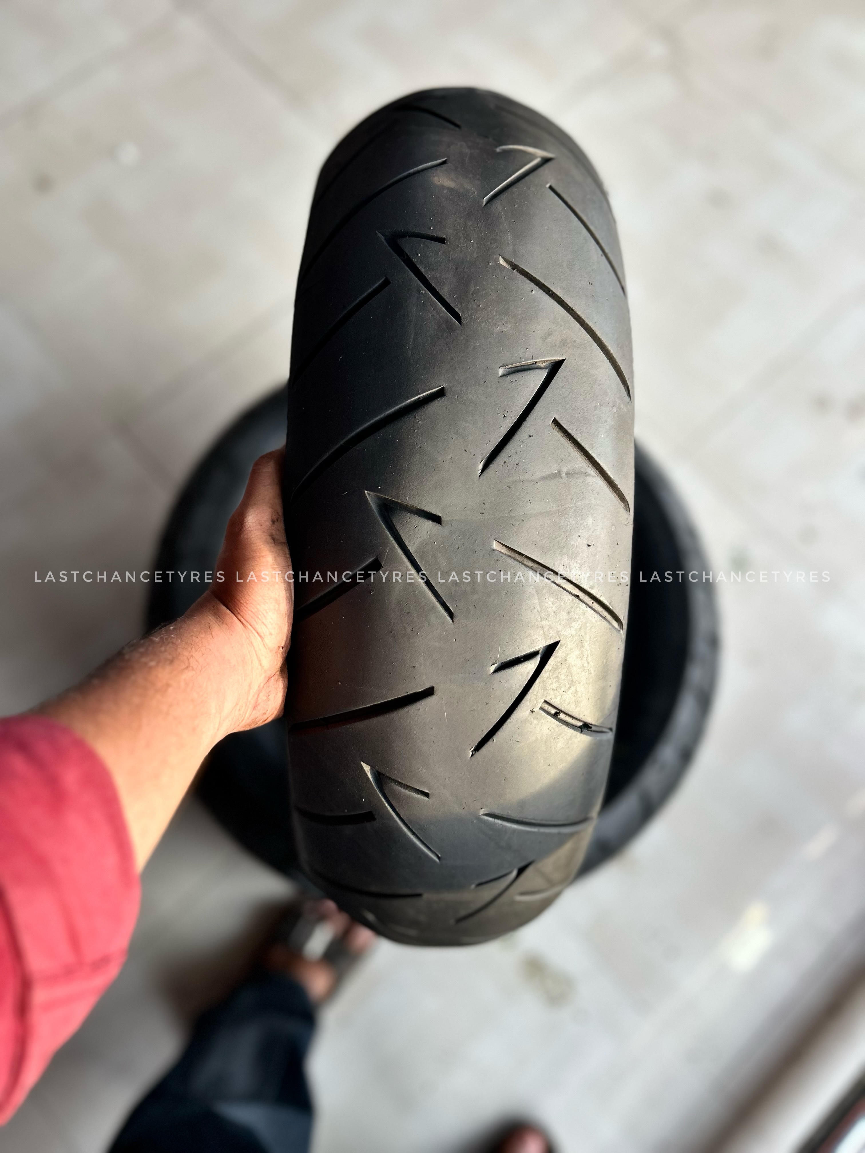 Tyre size 180 SIZE 