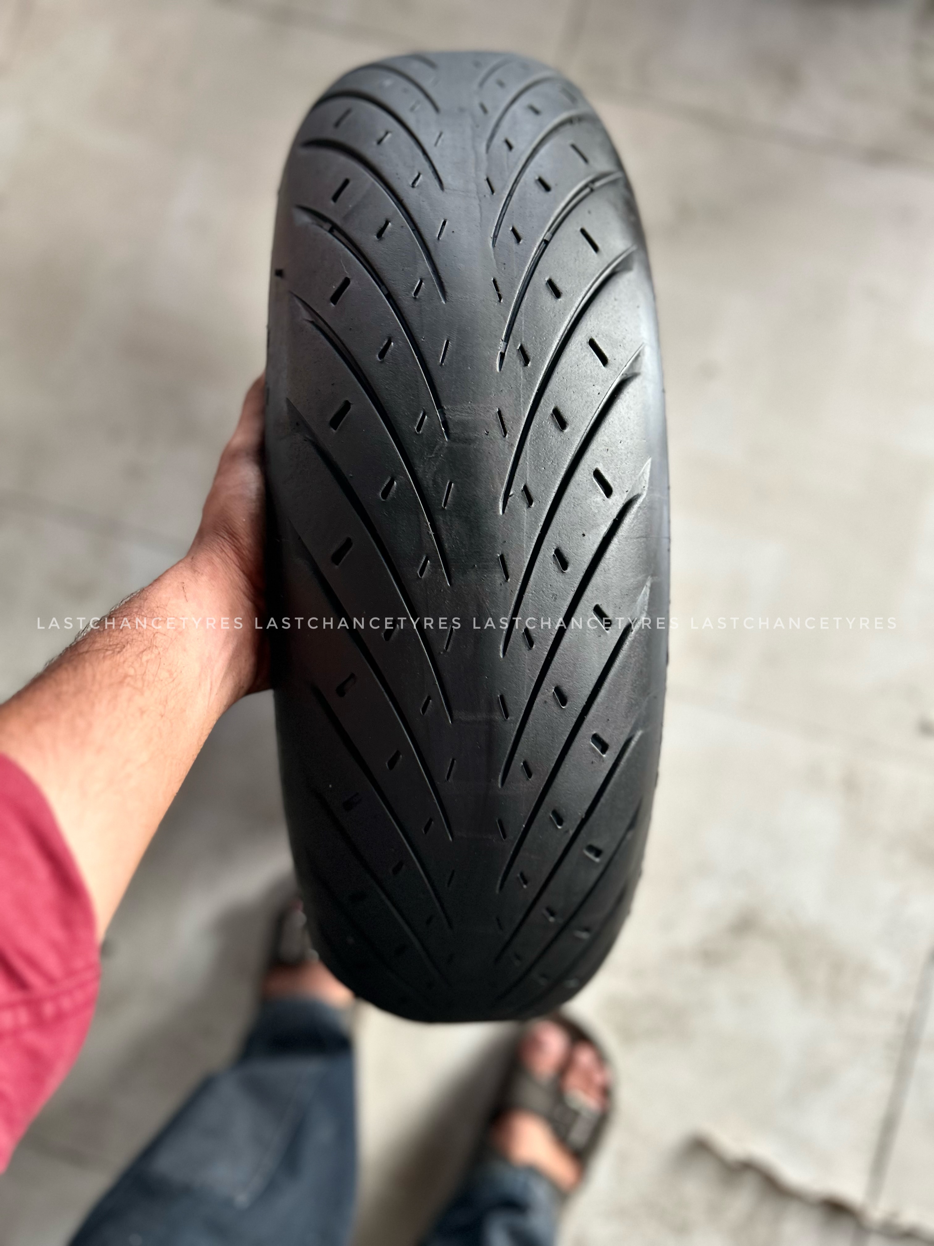 Tyre size 180 SIZE 