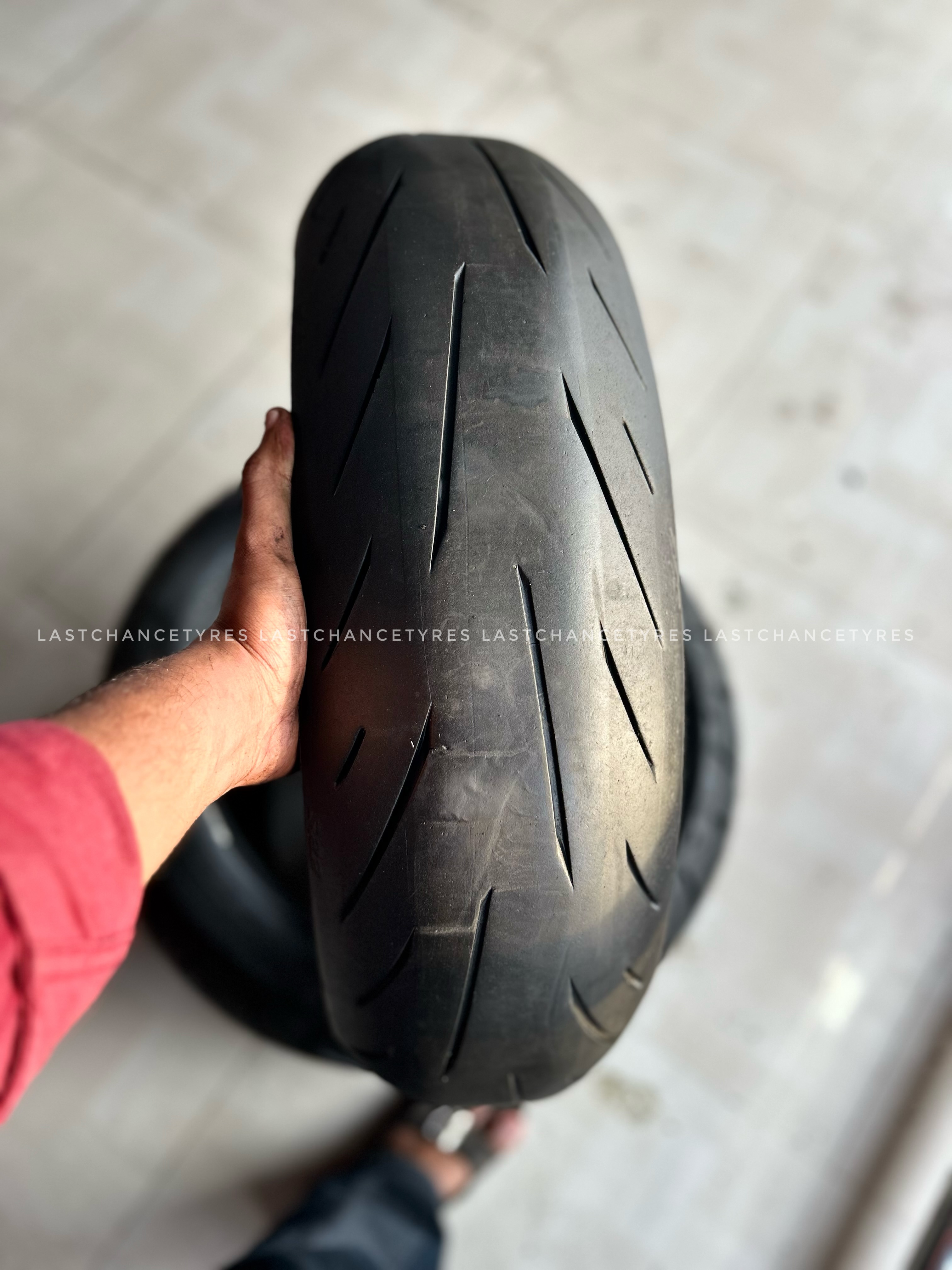 Tyre size 180 SIZE 
