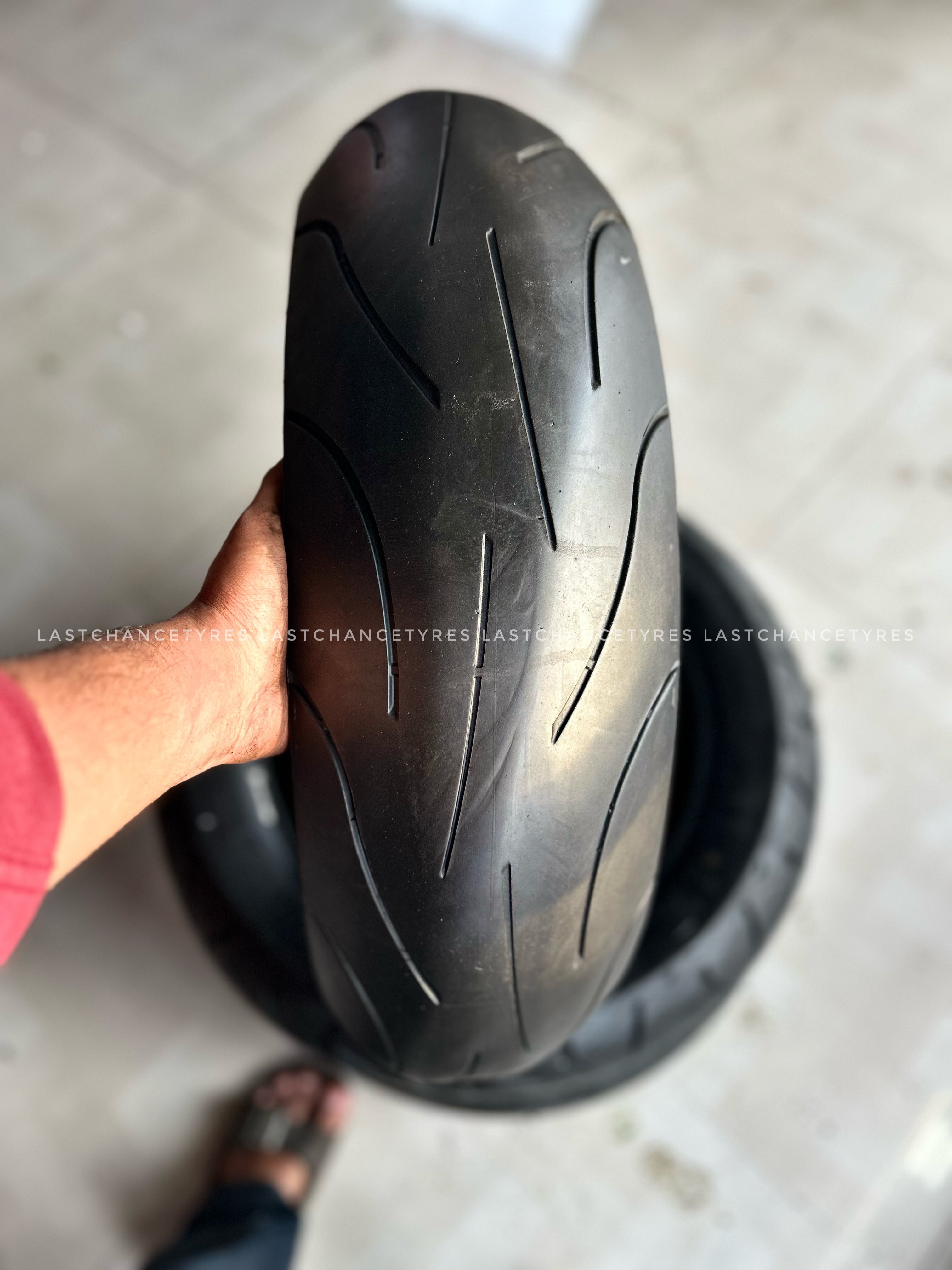 Tyre size 180 SIZE 