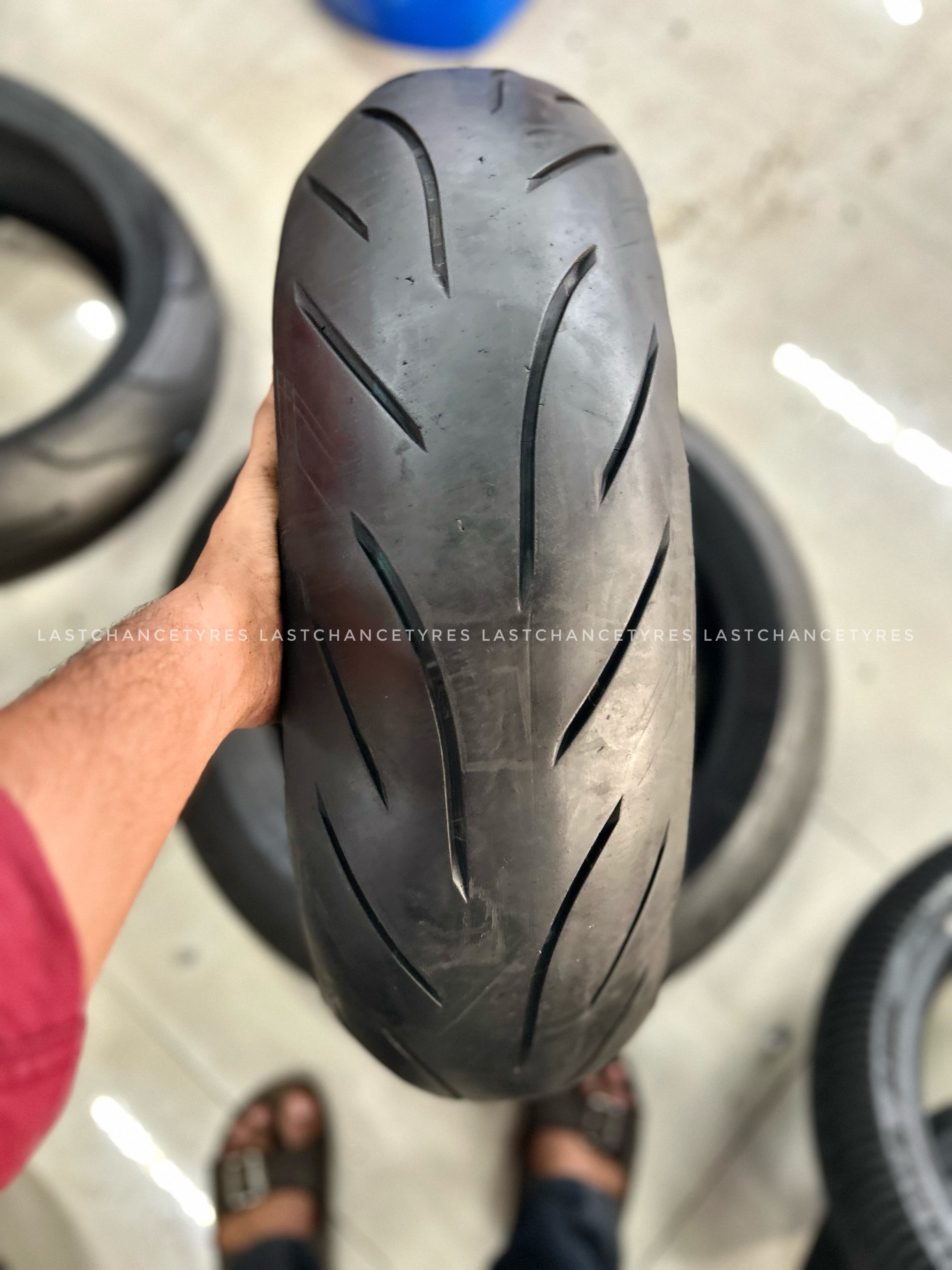 Tyre size 180 SIZE 