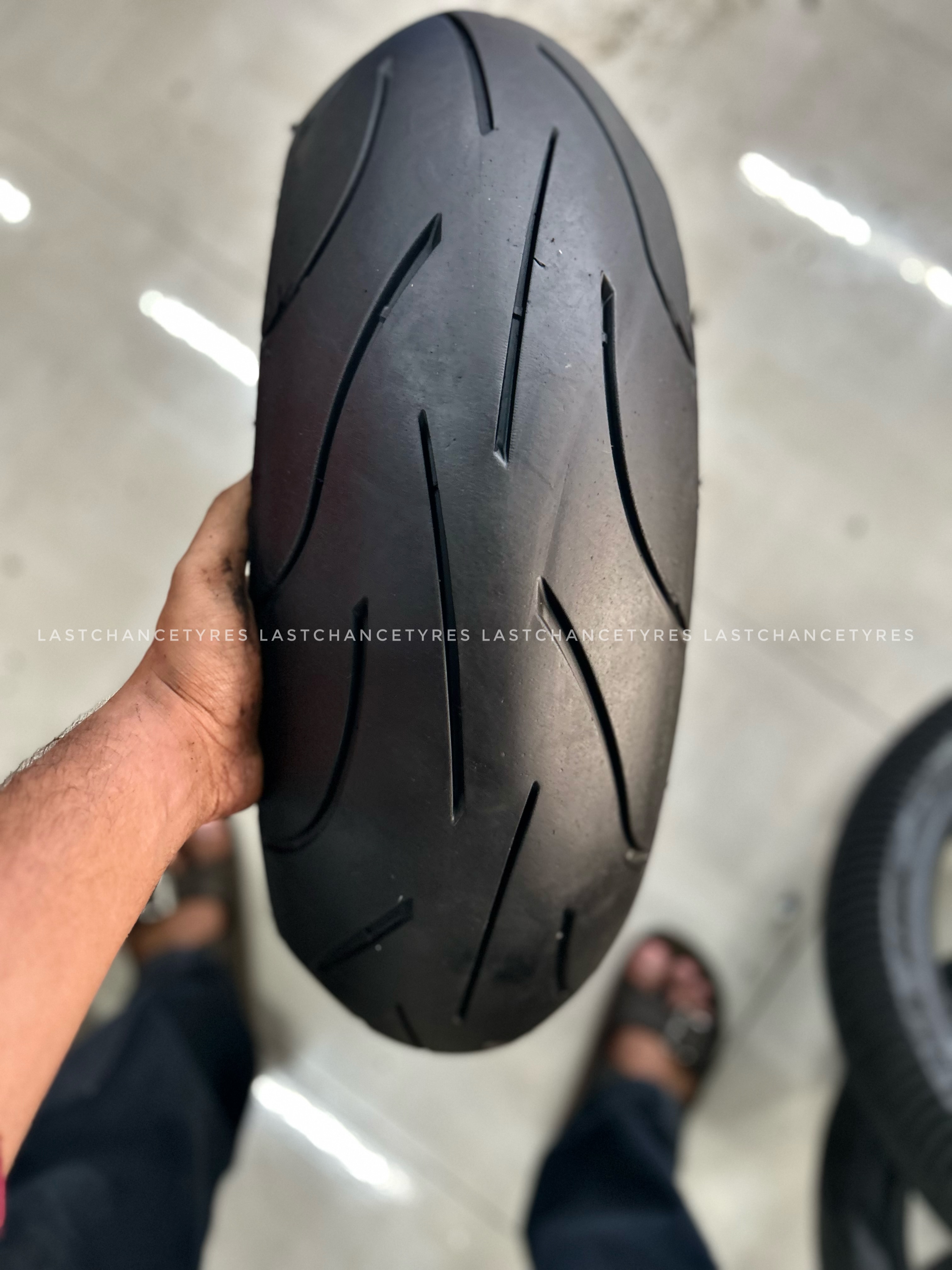 Tyre size 180 SIZE 