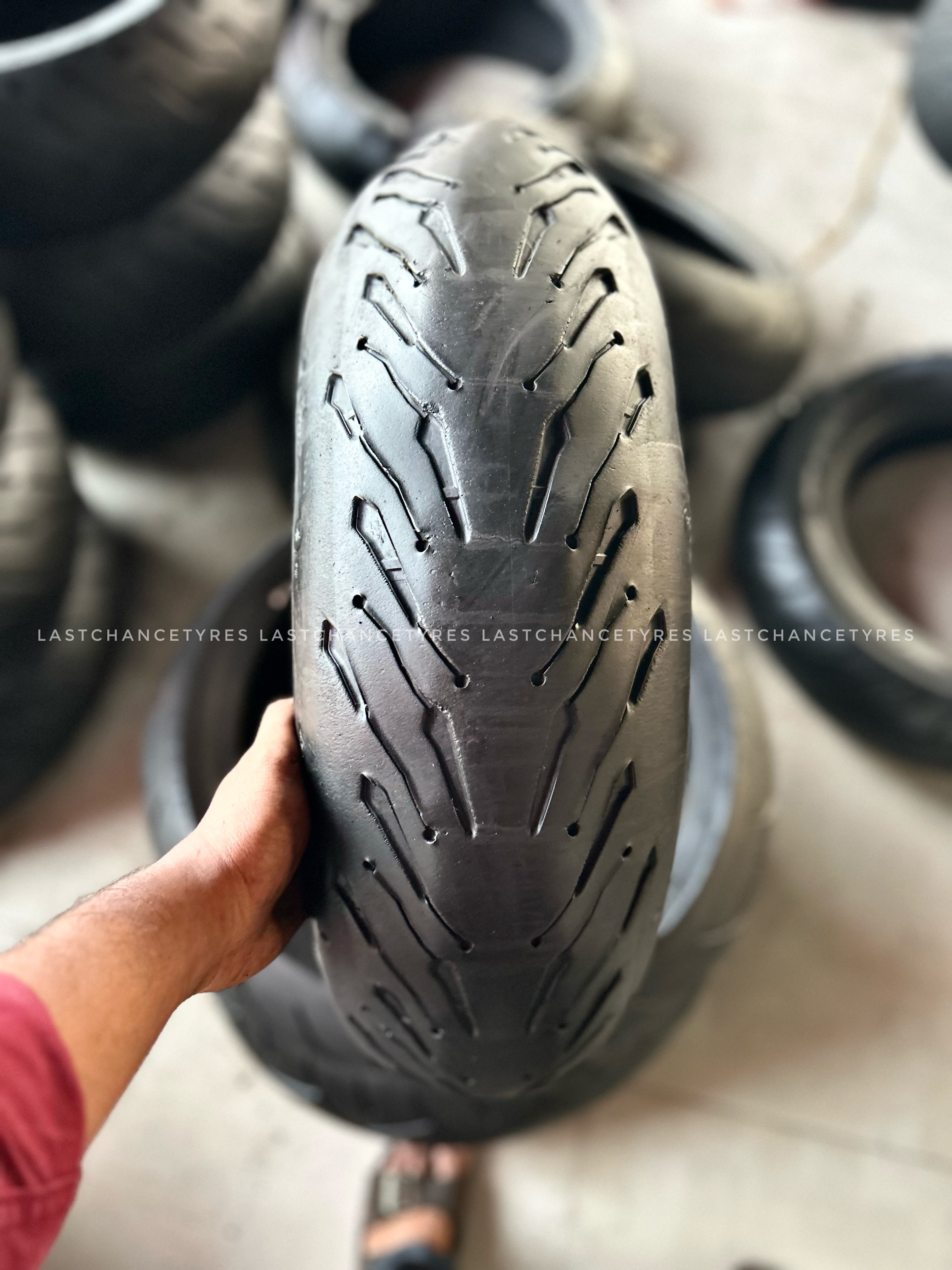 Tyre size 190 SIZE 
