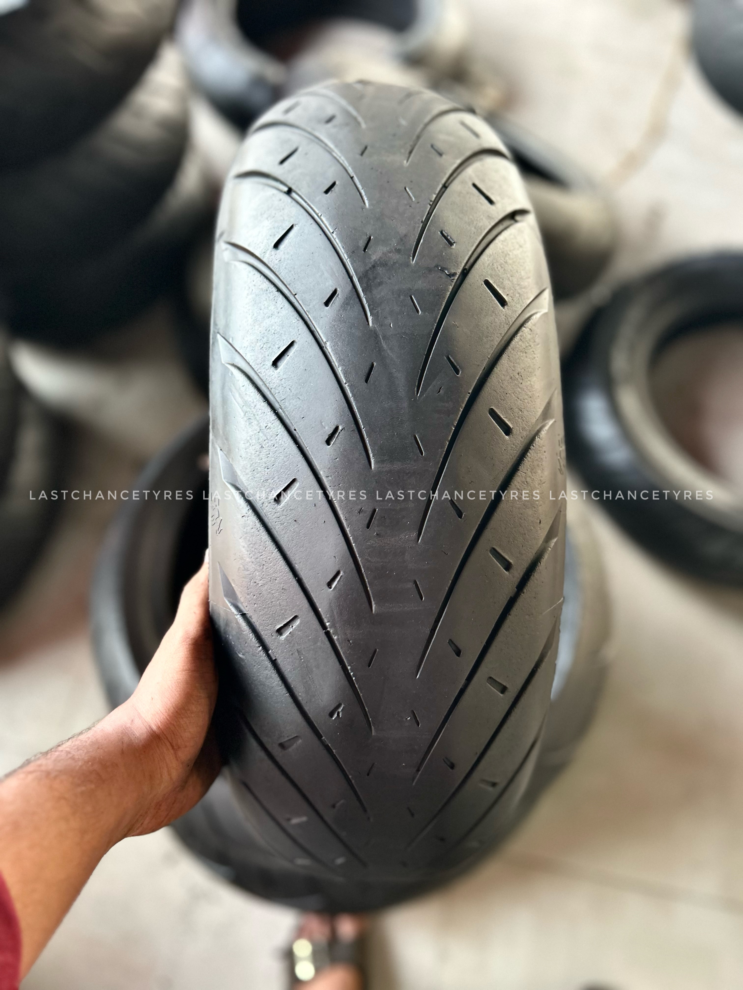 Tyre size 190 SIZE 