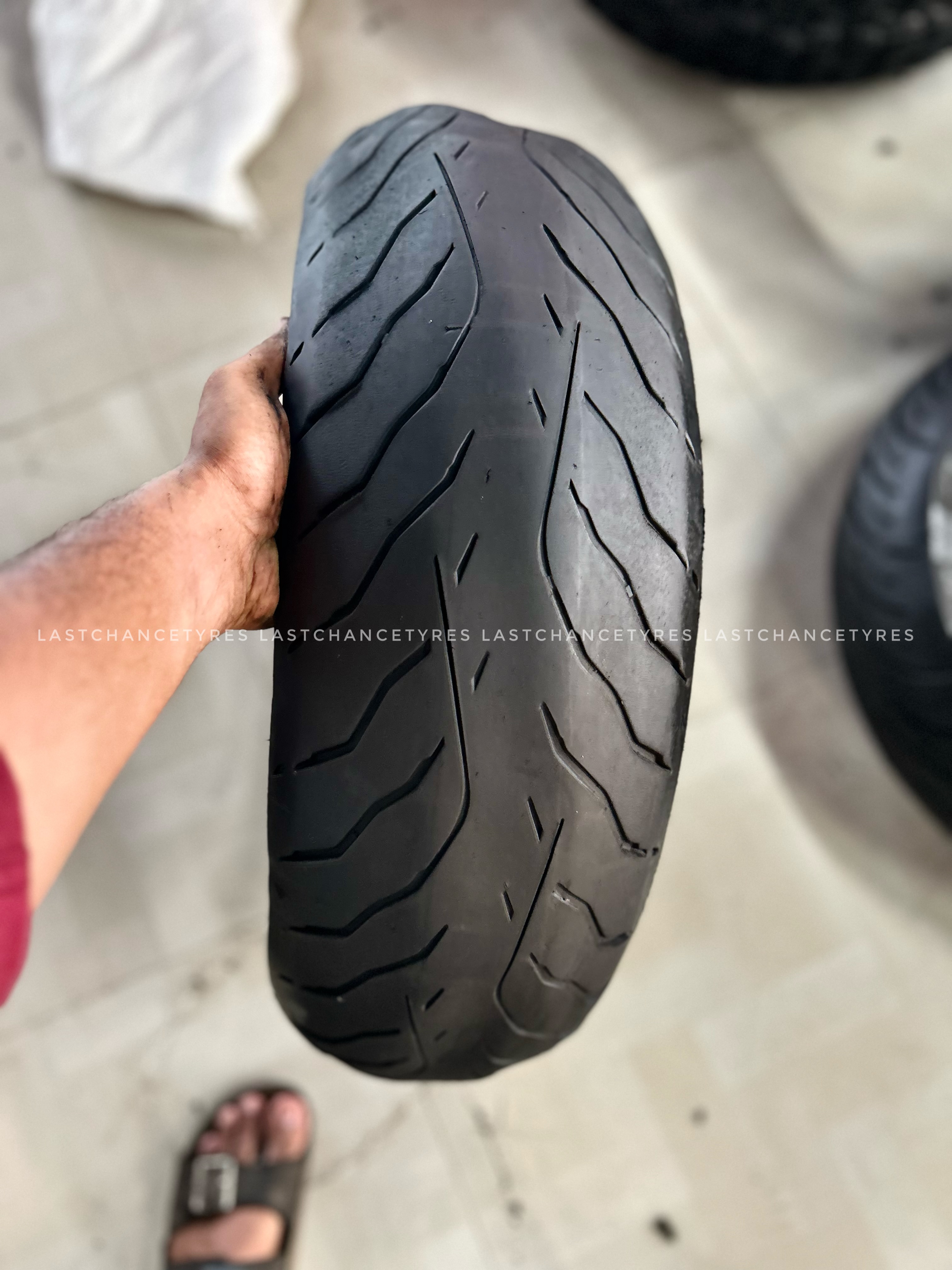 Tyre size 190 SIZE 