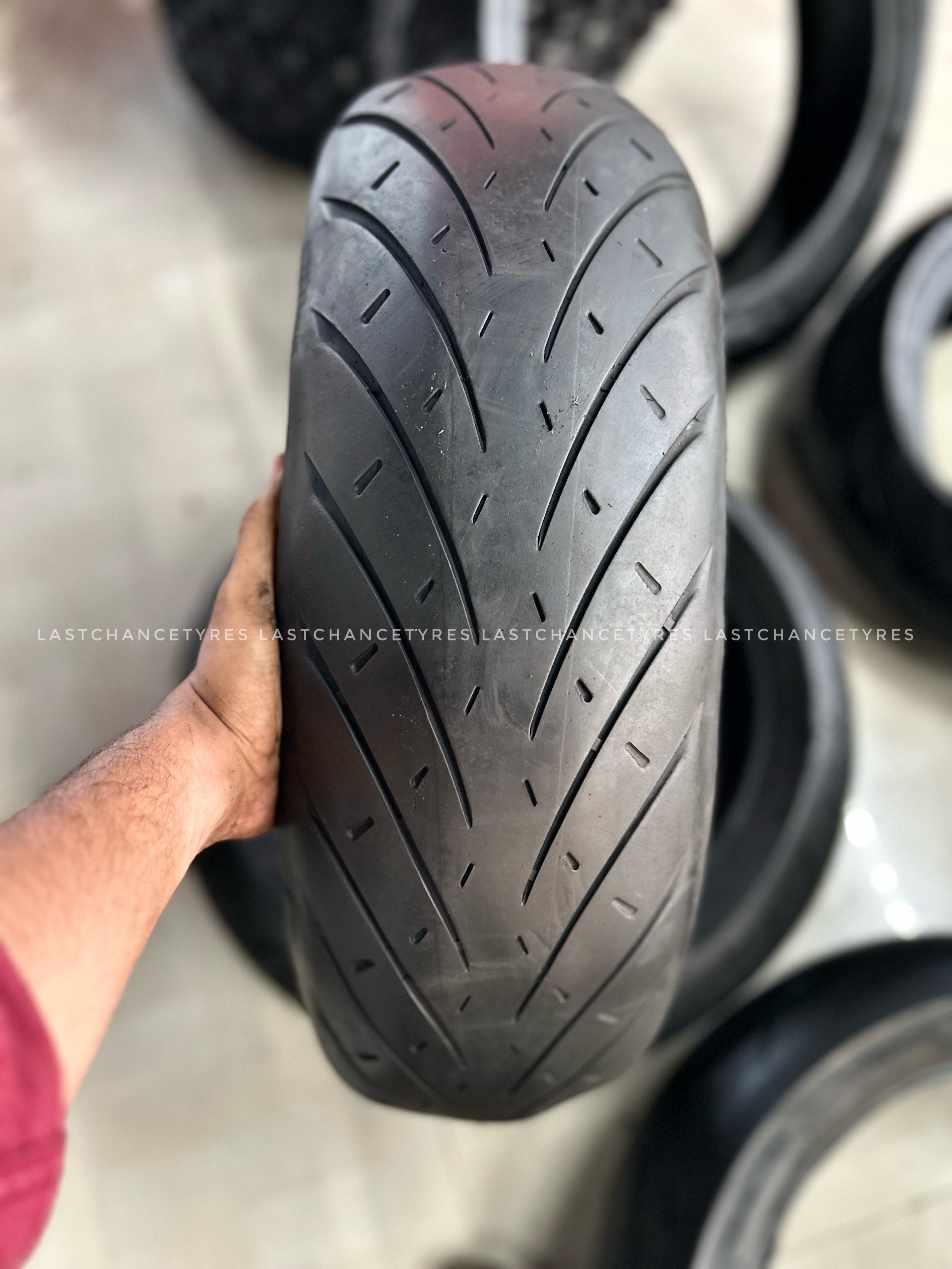 Tyre size 190 SIZE 